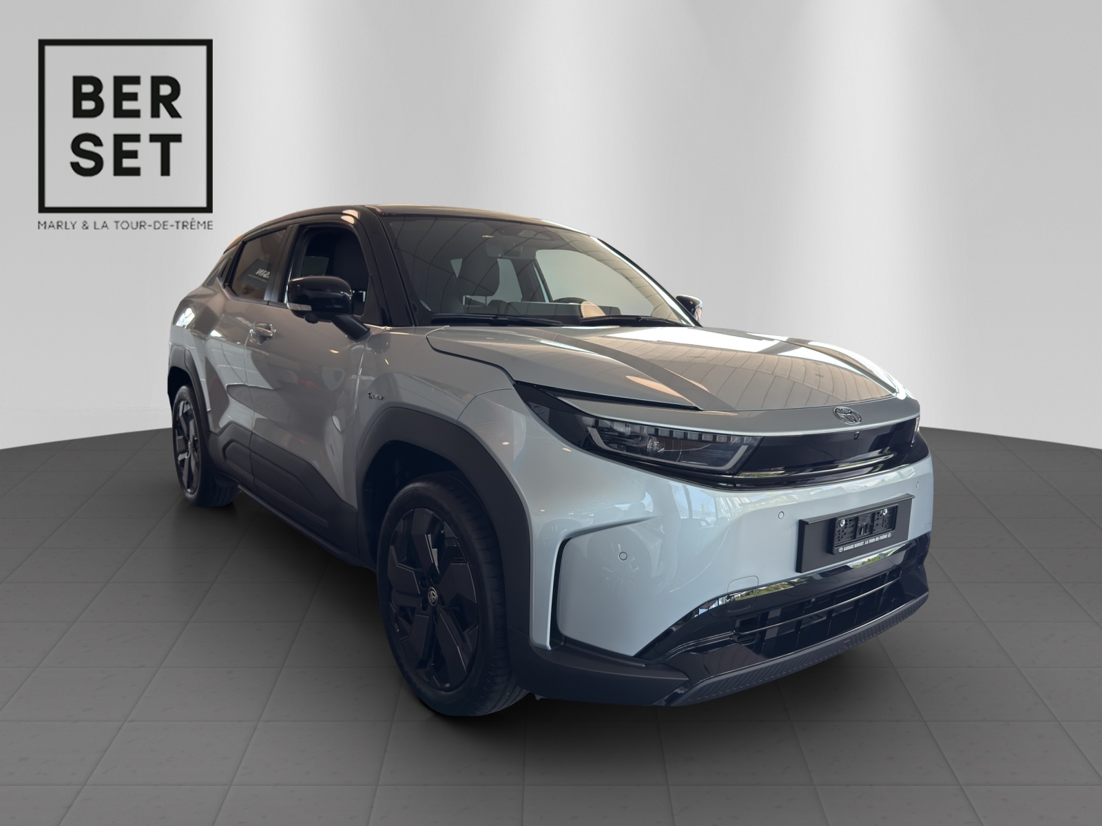 TOYOTA Urban Cruiser Premium AWD-image-6