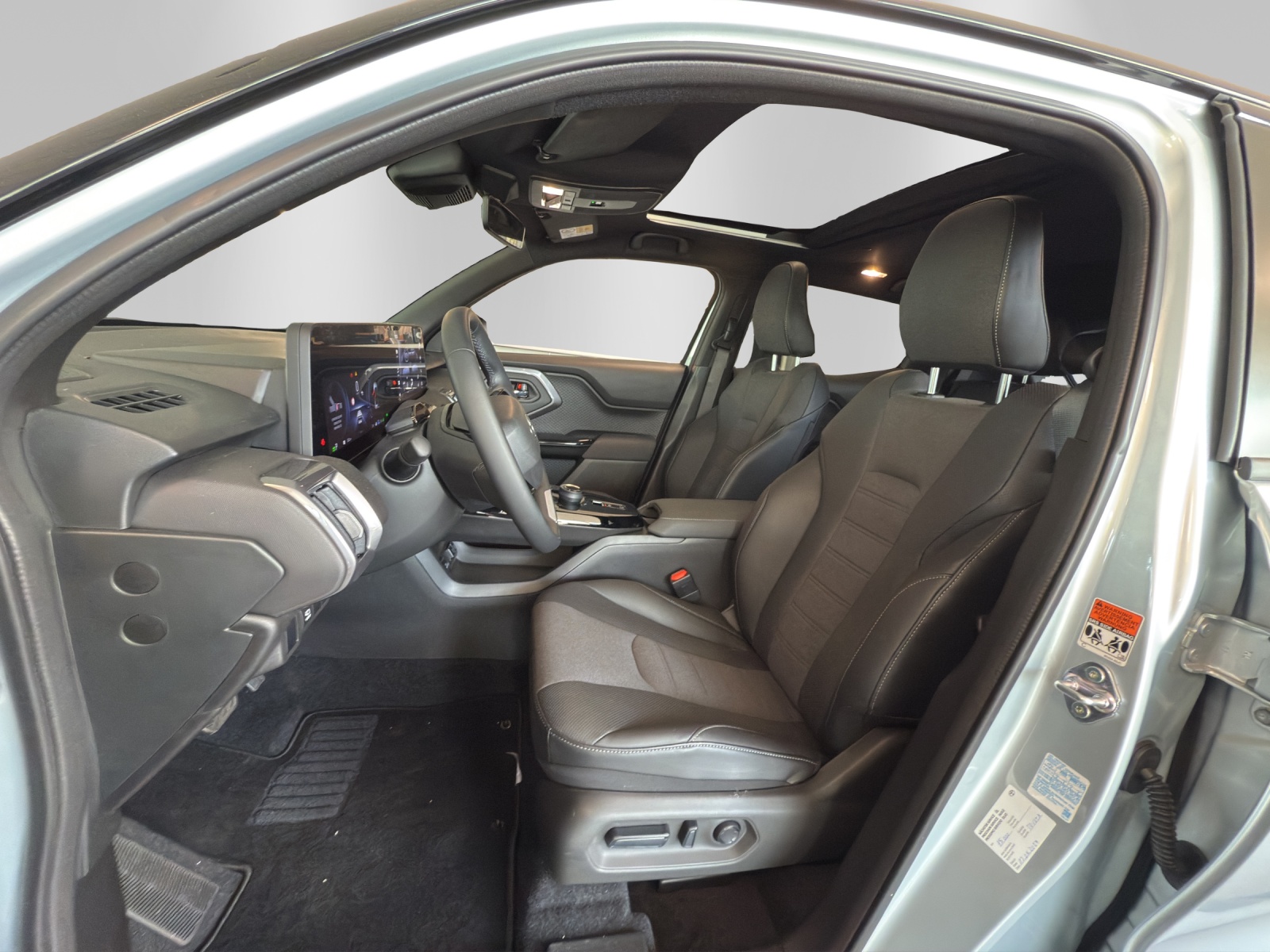 TOYOTA Urban Cruiser Premium AWD-image-8