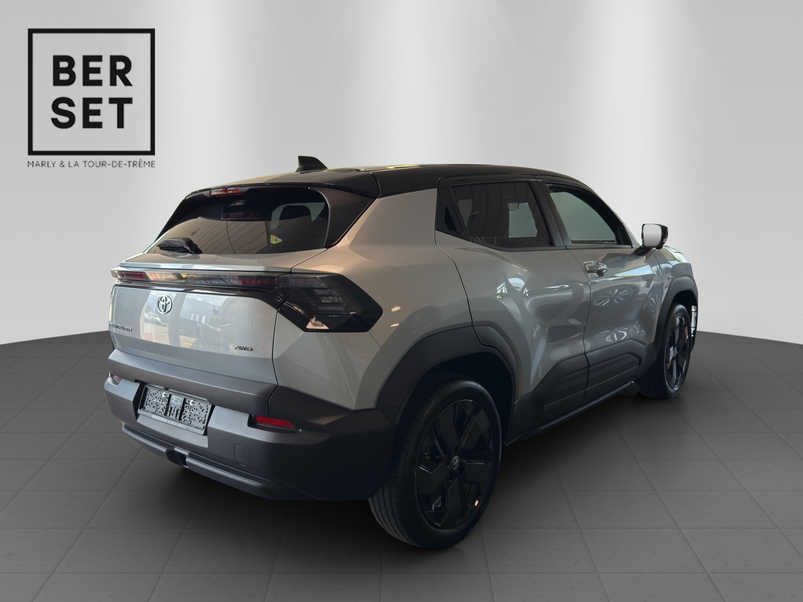 TOYOTA Urban Cruiser Premium AWD-image-4