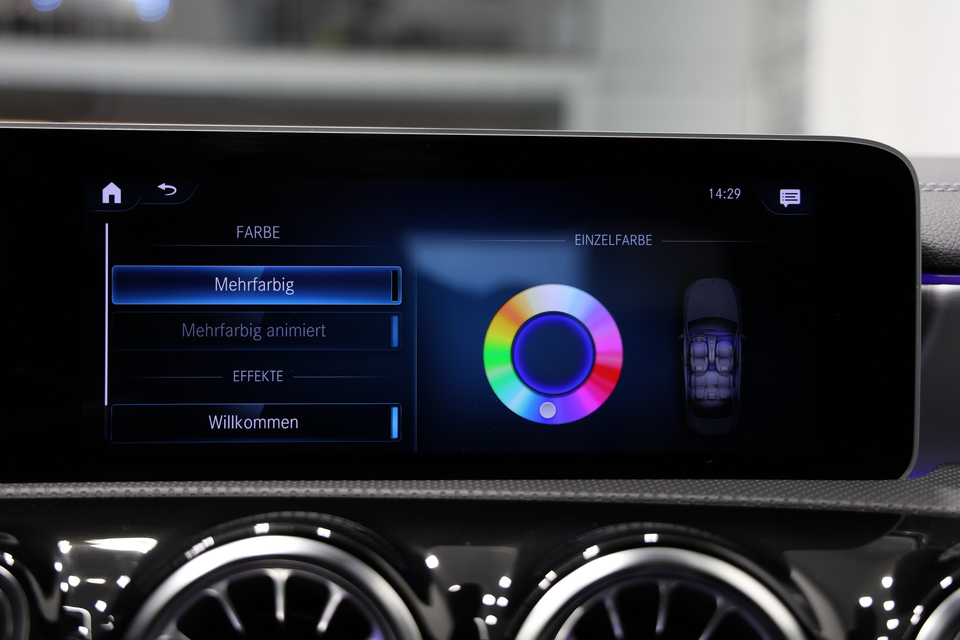 MERCEDES-BENZ A 35 AMG 4Matic Limousine Speedshift *CH-Fahrzeug*Sedan*-image-29