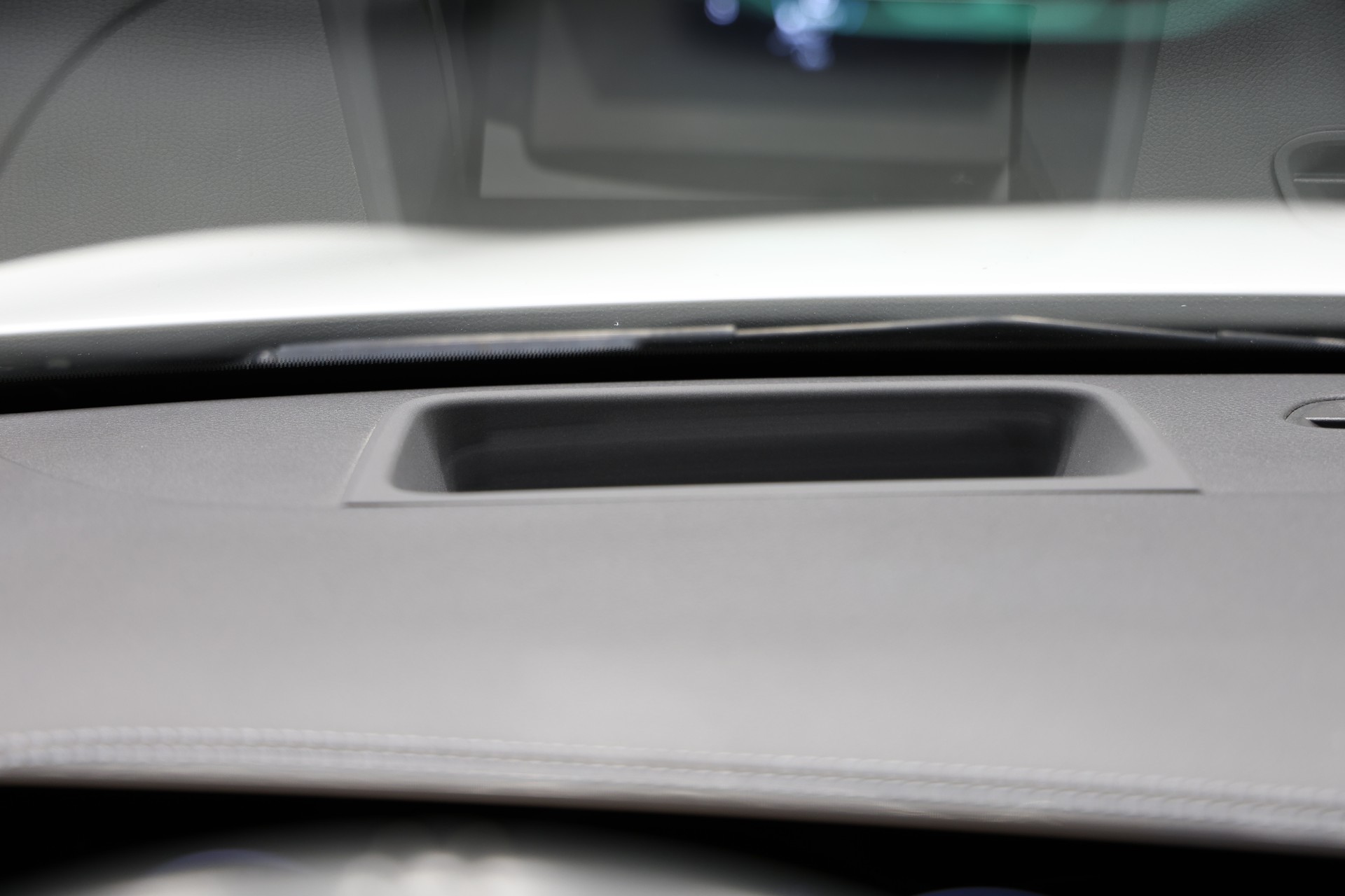 MERCEDES-BENZ A 35 AMG 4Matic Limousine Speedshift *CH-Fahrzeug*Sedan*-image-18