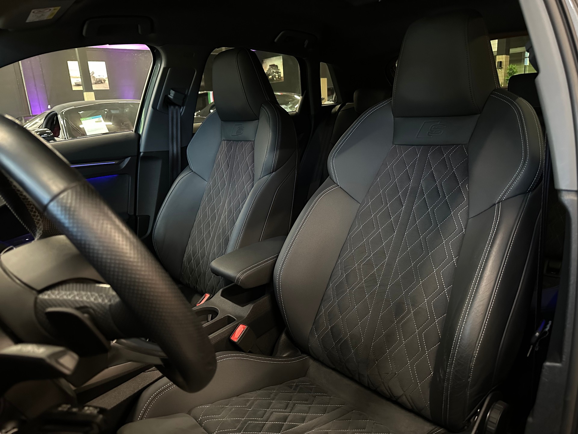 AUDI S3 Sportback 2.0 TFSI quattro S-tronic-image-20