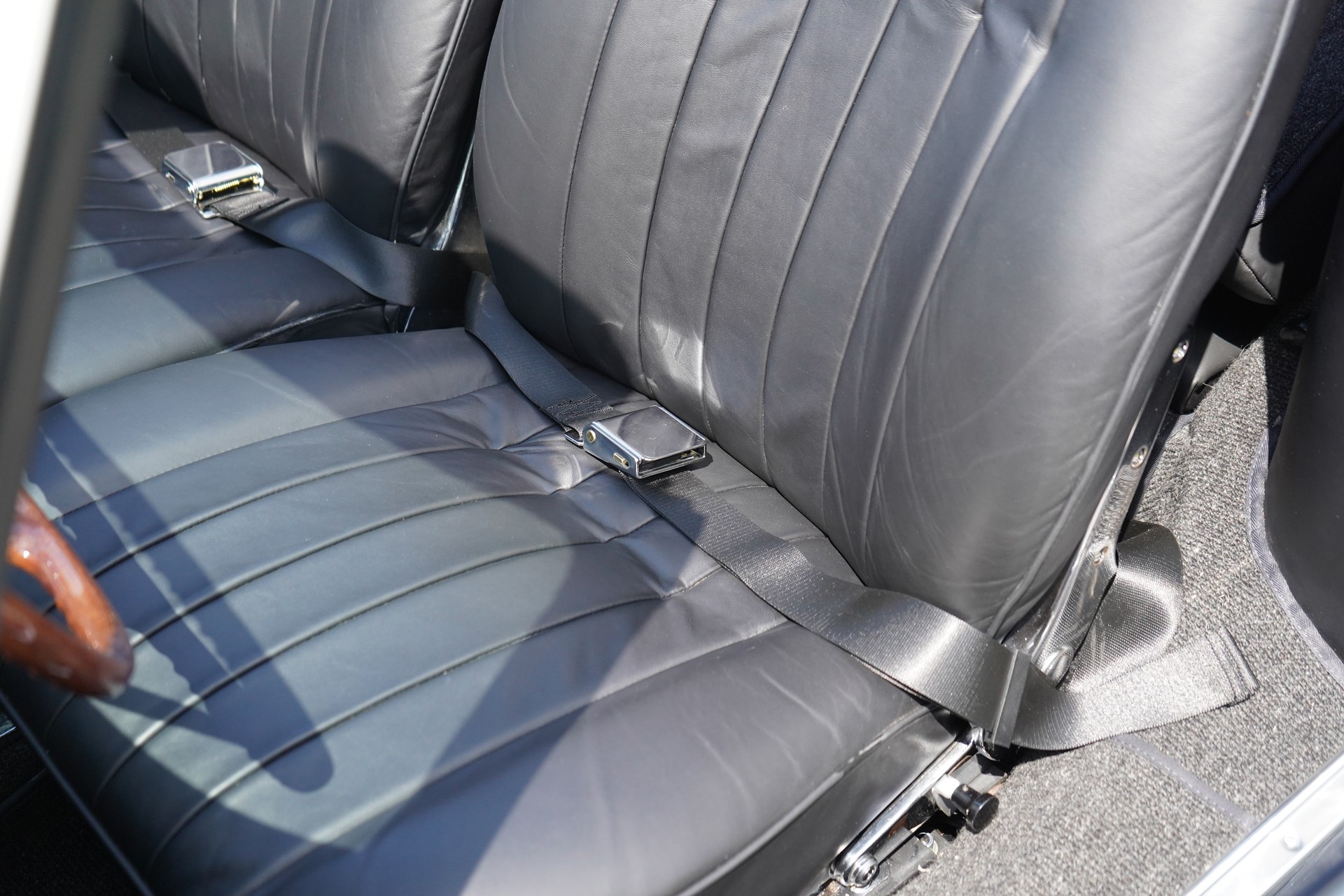 PORSCHE 356-image-11