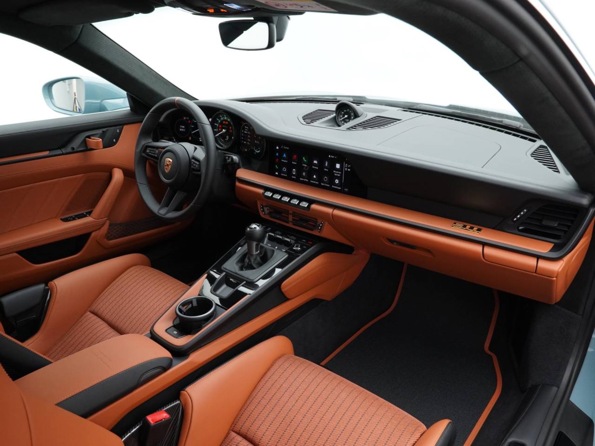 PORSCHE 911 S/T-image-23