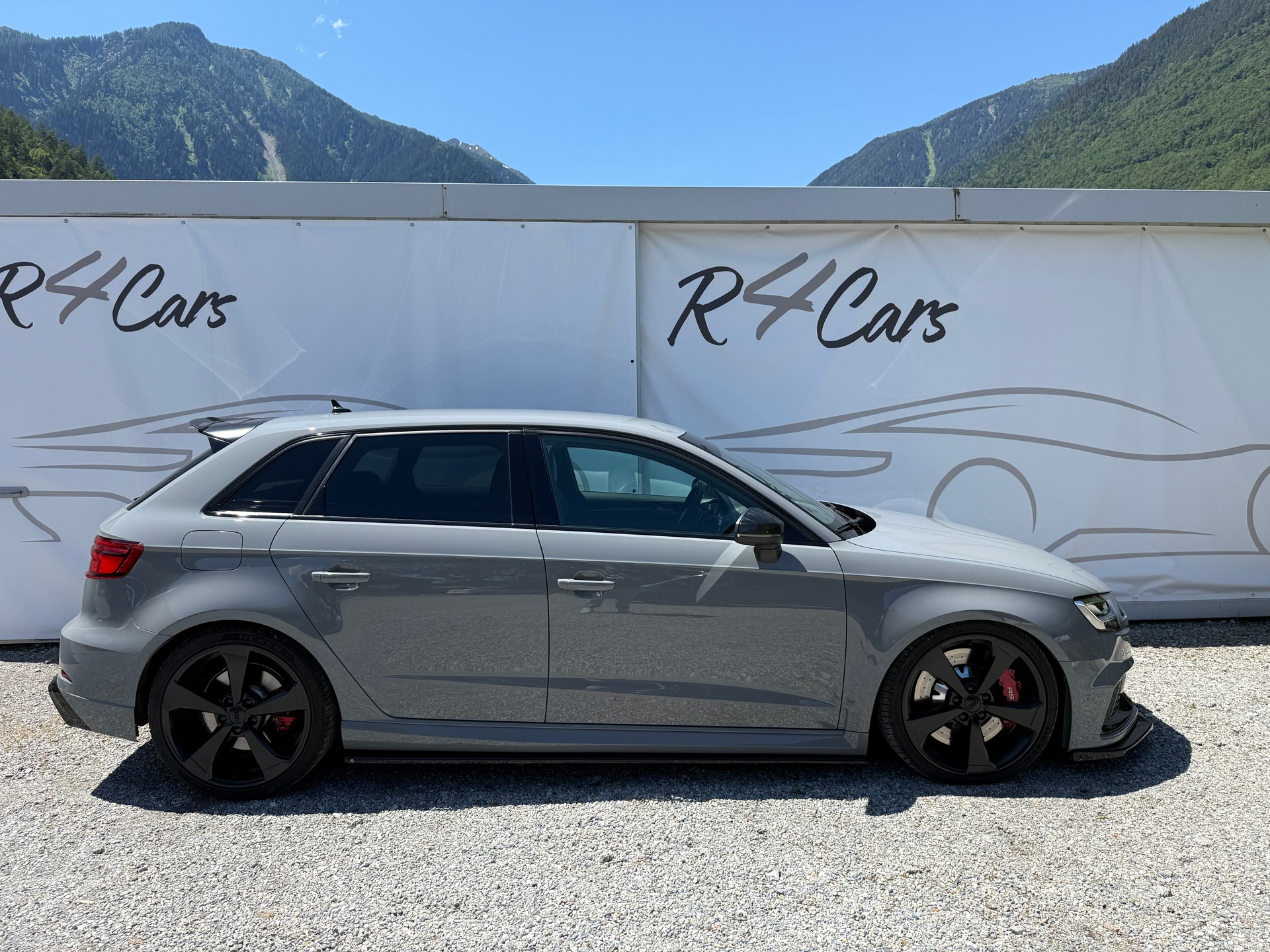AUDI RS3 Sportback 2.5 TSI quattro S-tronic-image-3