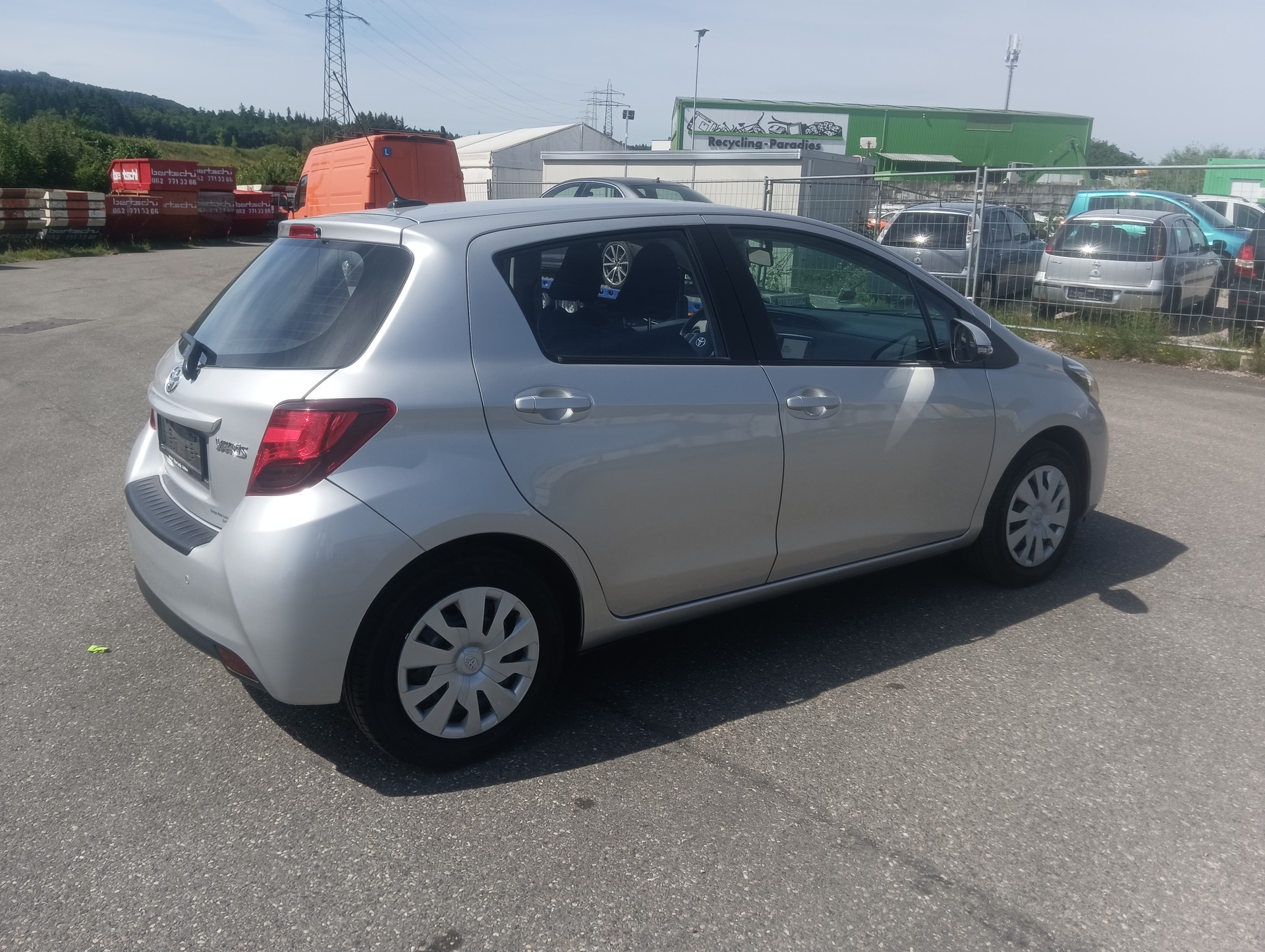 TOYOTA Yaris 1.33 Trend-image-2