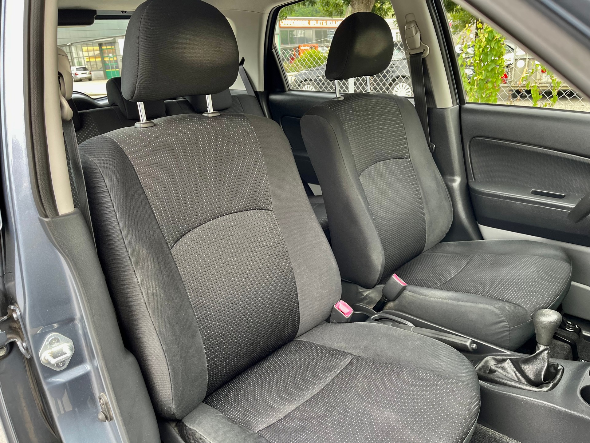 DAIHATSU Terios 1.5 16V SX Edition 100th Anniversary 4WD-image-7