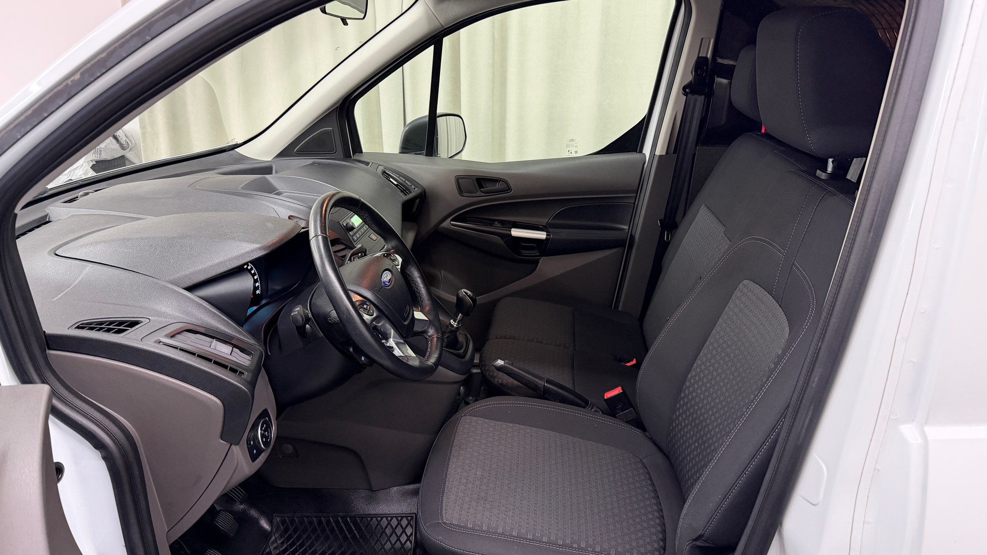 FORD Transit Connect Van T220 1.5 EcoBlue Trend-image-6