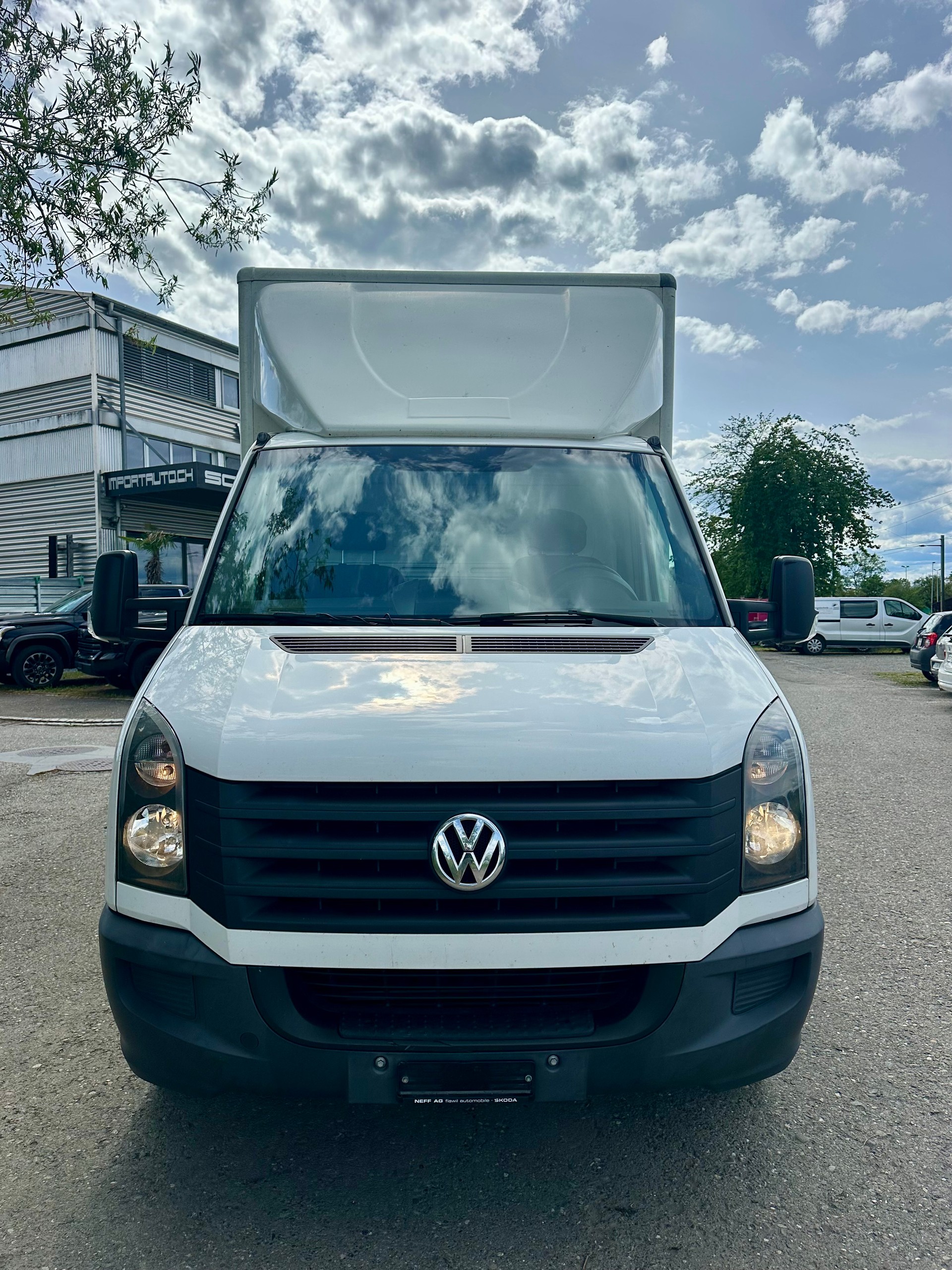 VW Crafter 35 2.0 TDI CR/ Kofferaufbau mit Hebebühne-image-1