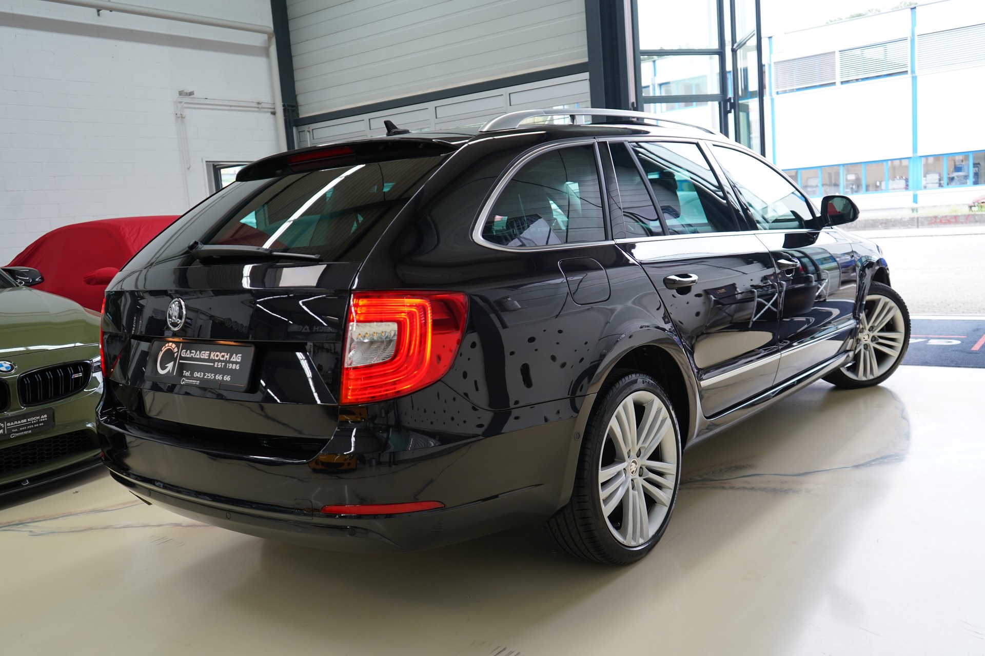 SKODA Superb Combi 1.8 TSI Business 4x4-image-6