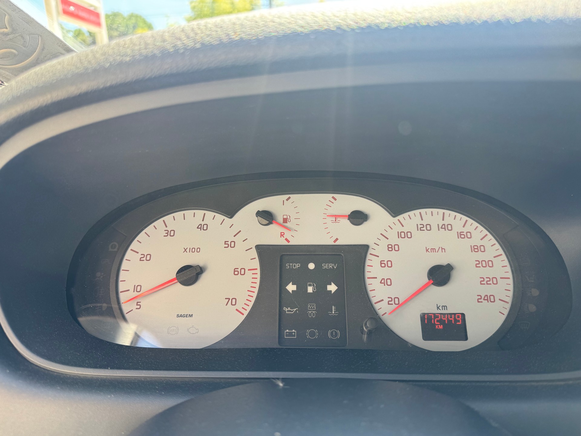 RENAULT MEGANE-image-9