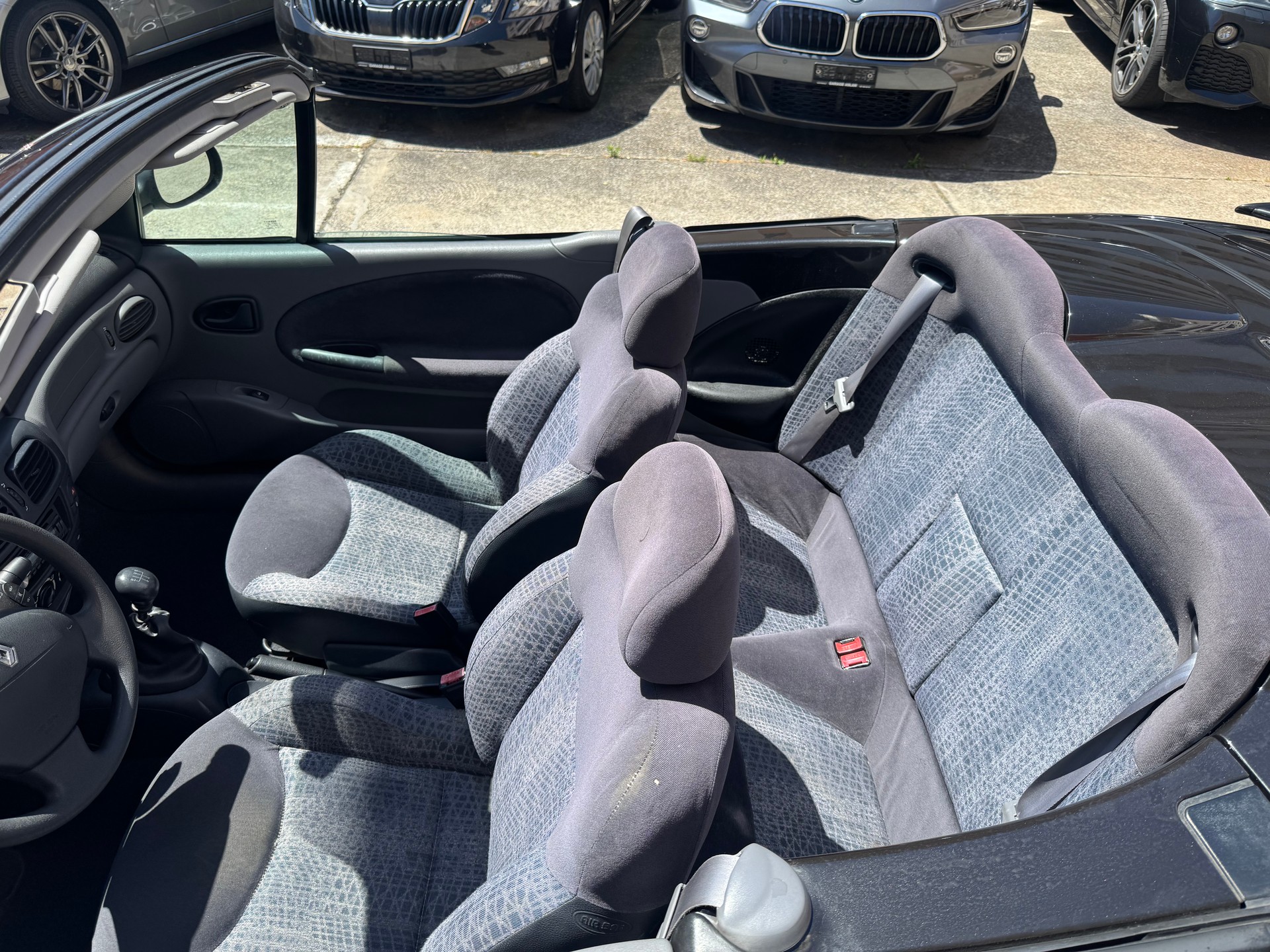 RENAULT MEGANE-image-2