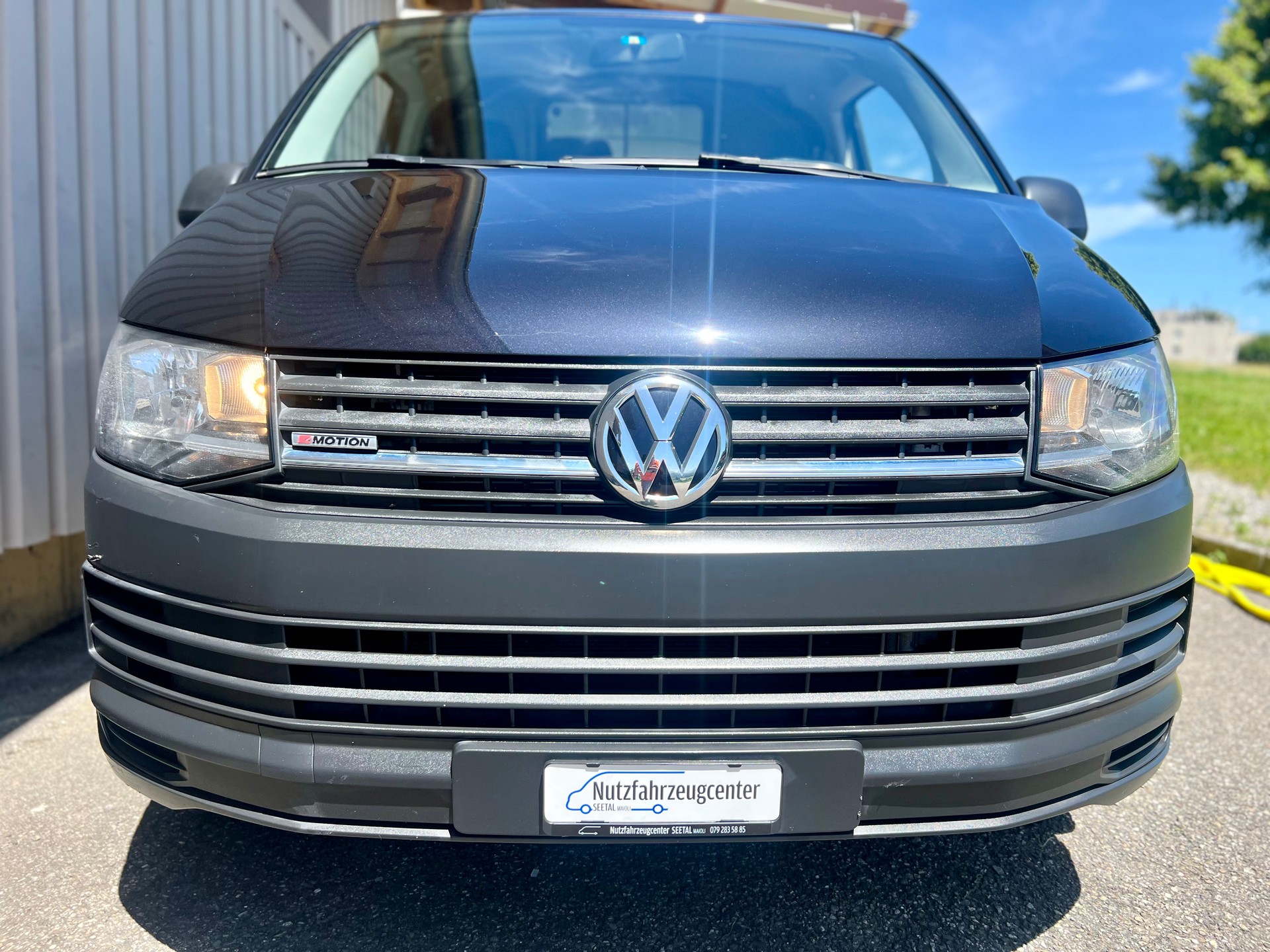 VW T6 2.0 TDI 4Motion black Edition by Nutzfahrzewugcenter Seetal-image-8