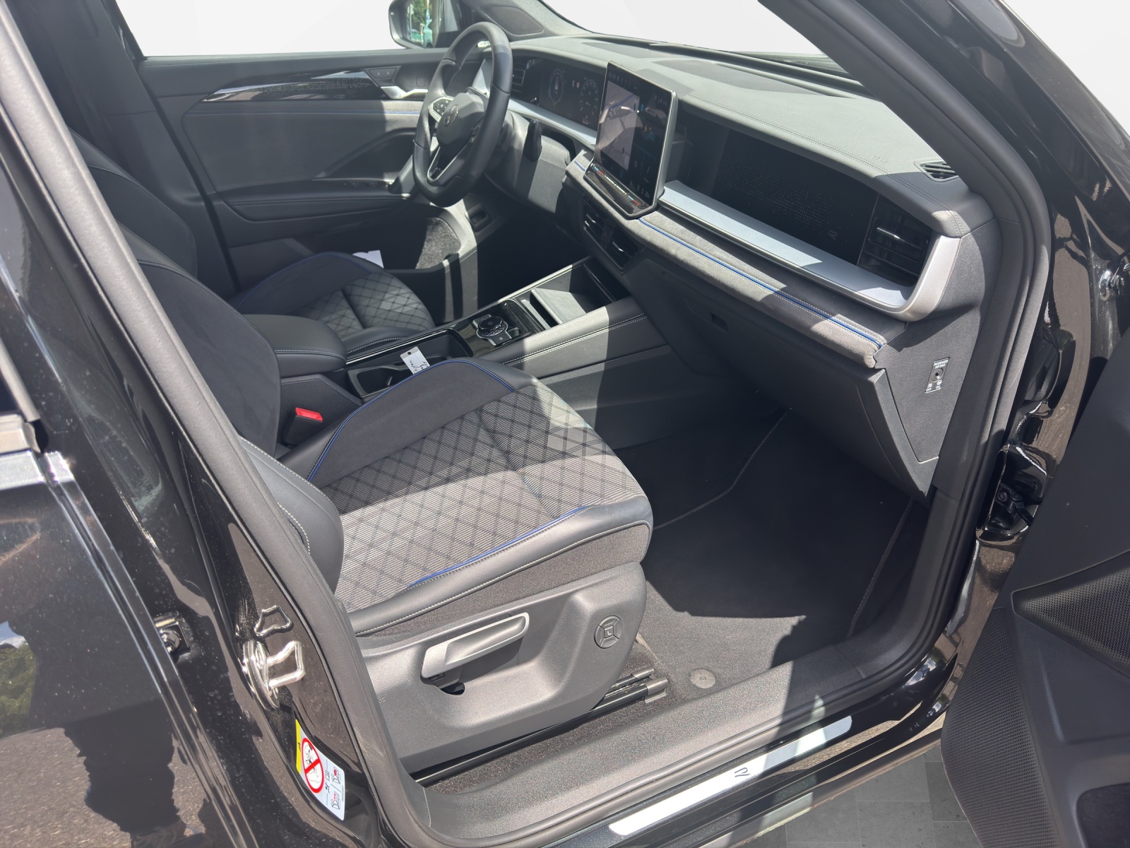 VW Tayron 2.0 TSI R-Line DSG 4Motion-image-13