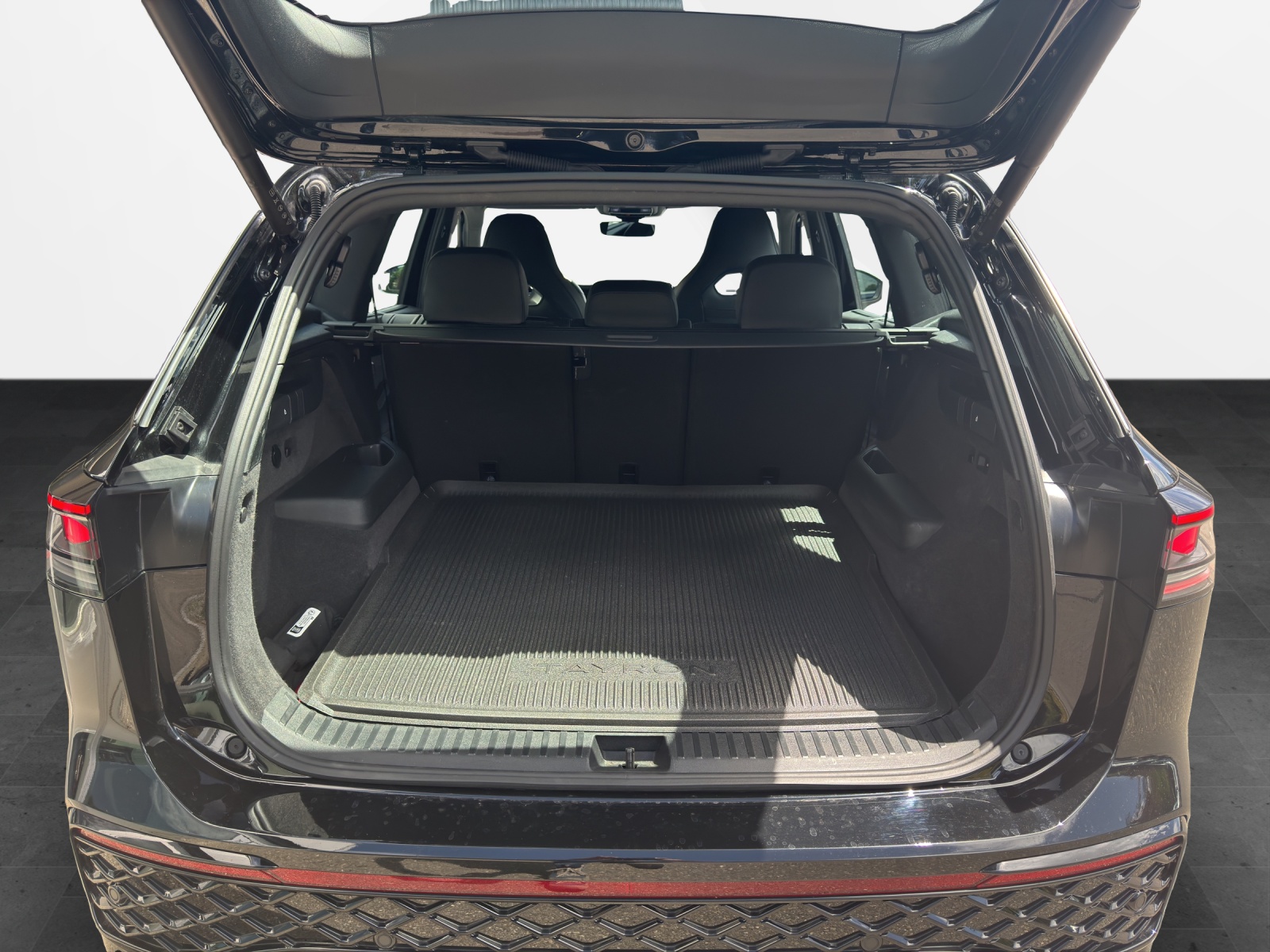 VW Tayron 2.0 TSI R-Line DSG 4Motion-image-15