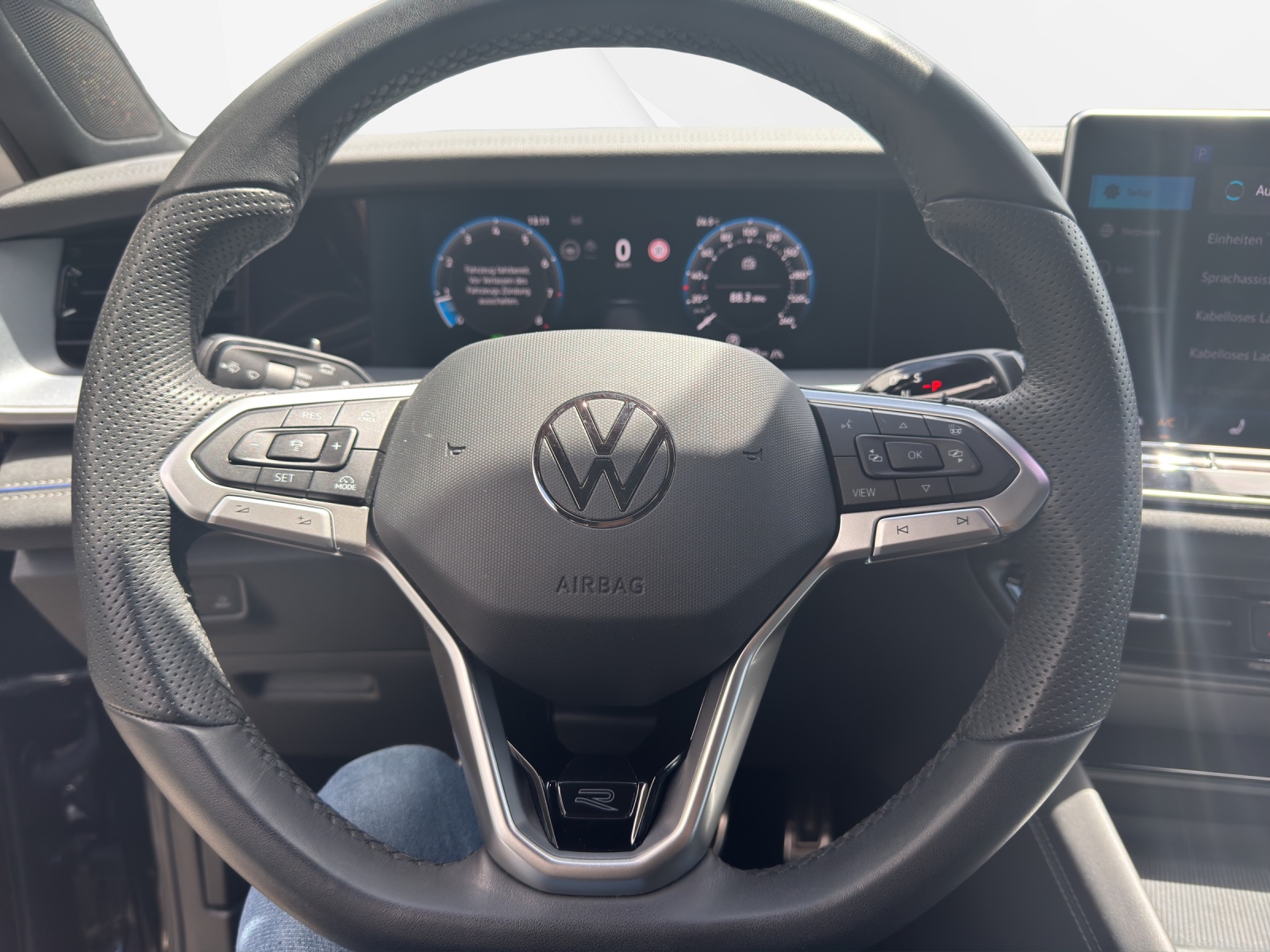 VW Tayron 2.0 TSI R-Line DSG 4Motion-image-9