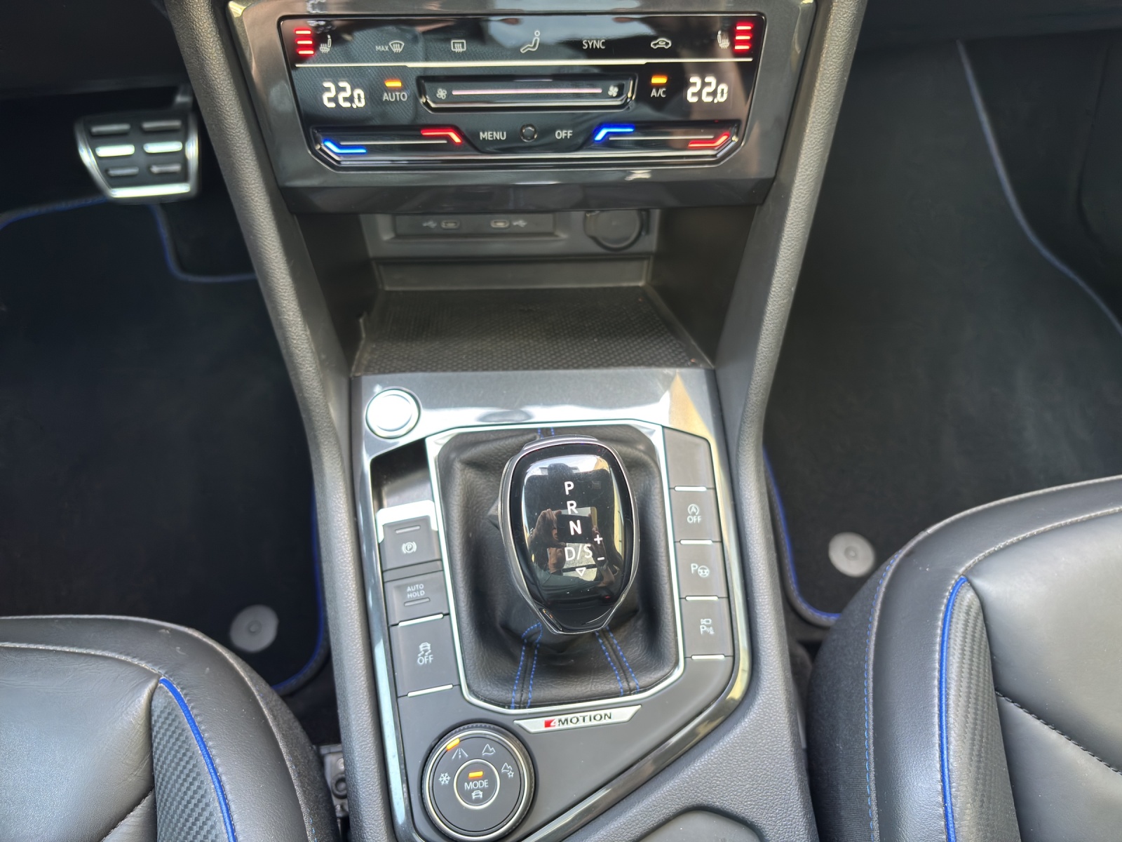 VW Tiguan 2.0TSI R 4Motion DSG mit AHK, Panorama-Ausstell-/Schiebedach & Akrapovic Auspuffanlage-image-18