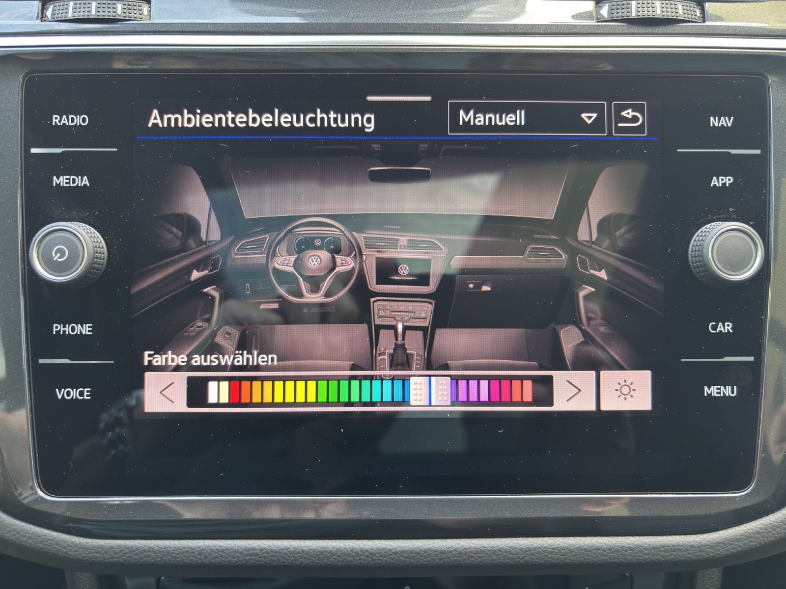 VW Tiguan 2.0TSI R 4Motion DSG mit AHK, Panorama-Ausstell-/Schiebedach & Akrapovic Auspuffanlage-image-25