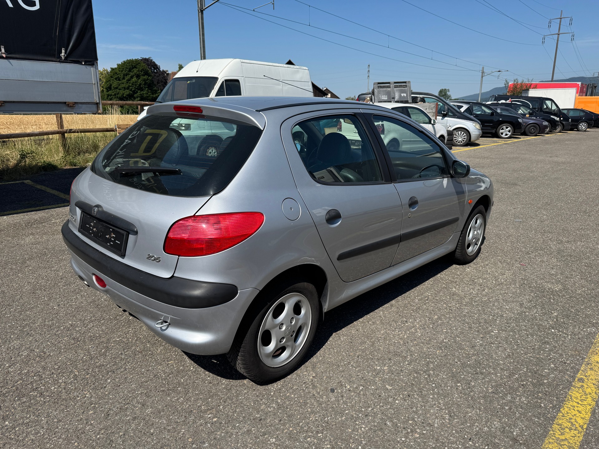 PEUGEOT 206 1.6 XT Premium-image-5