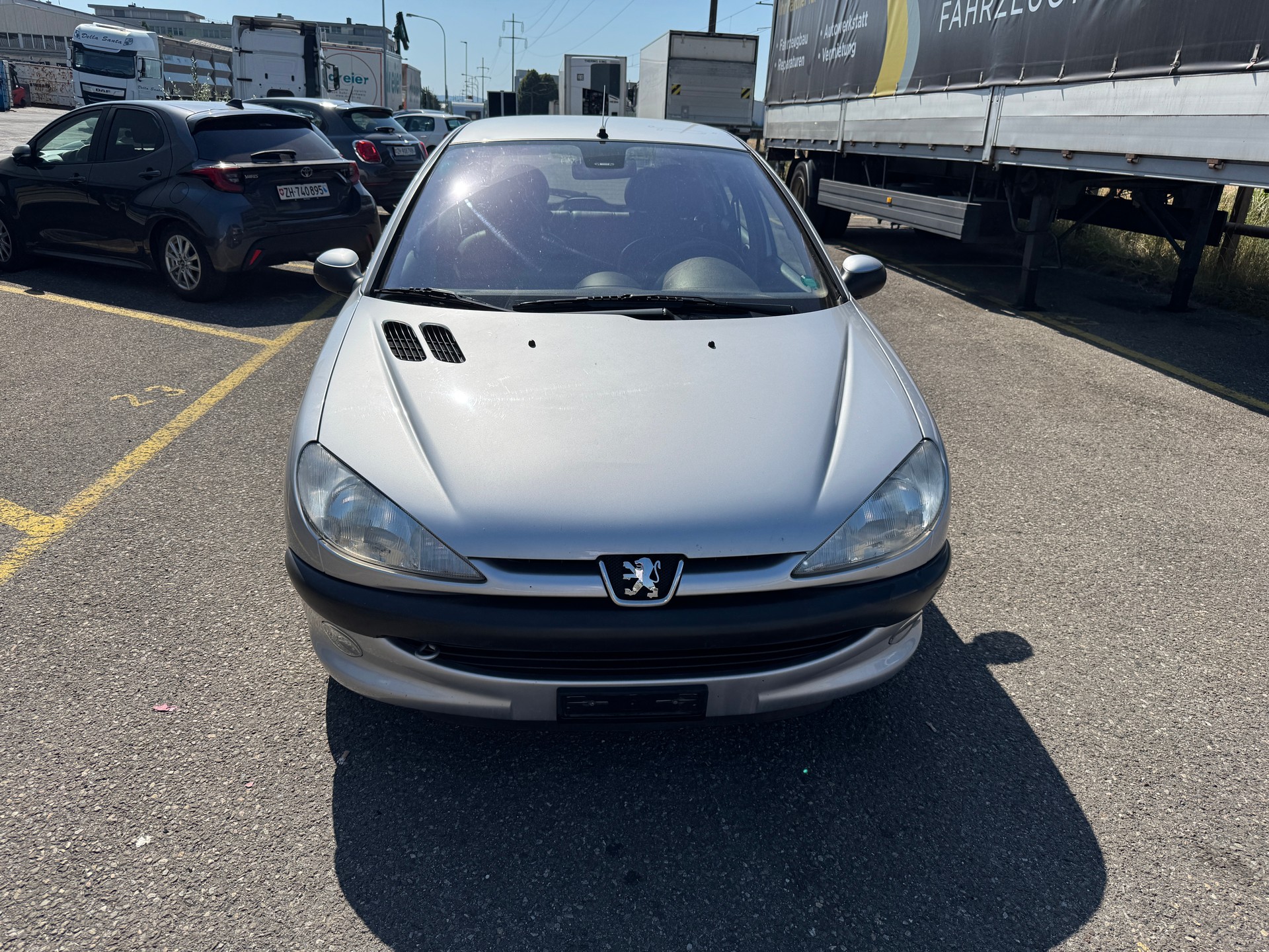 PEUGEOT 206 1.6 XT Premium-image-0