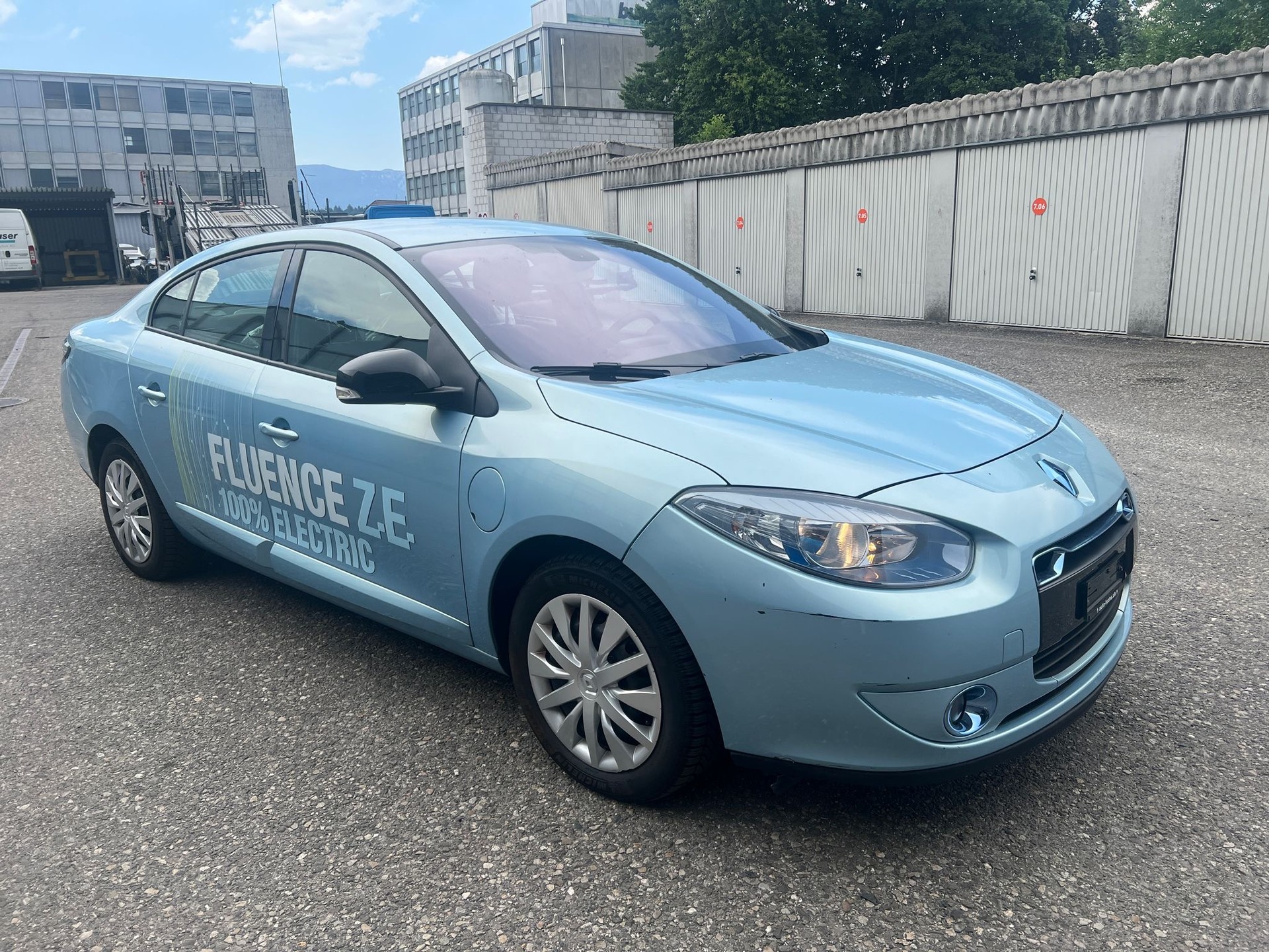 RENAULT Fluence Z.E Dynamique-image-0