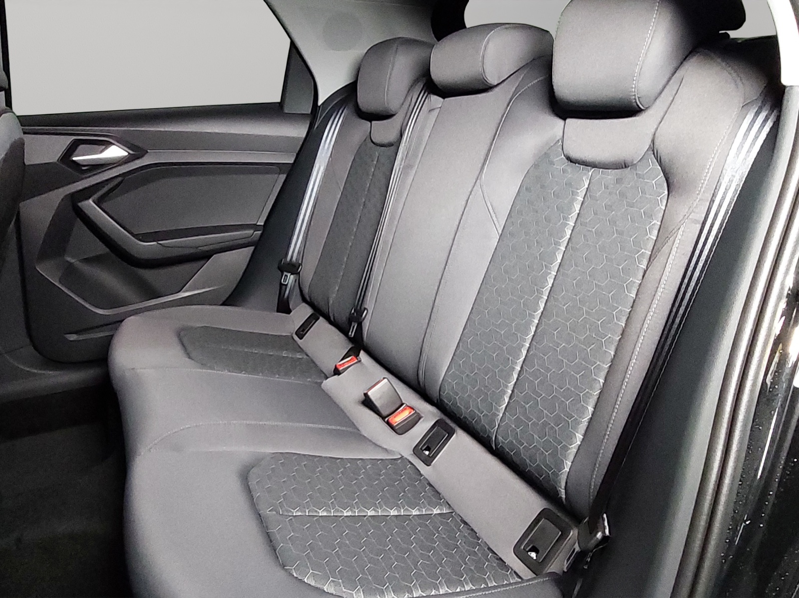 AUDI A1 Sportback 30 TFSI Attraction S-tronic-image-8
