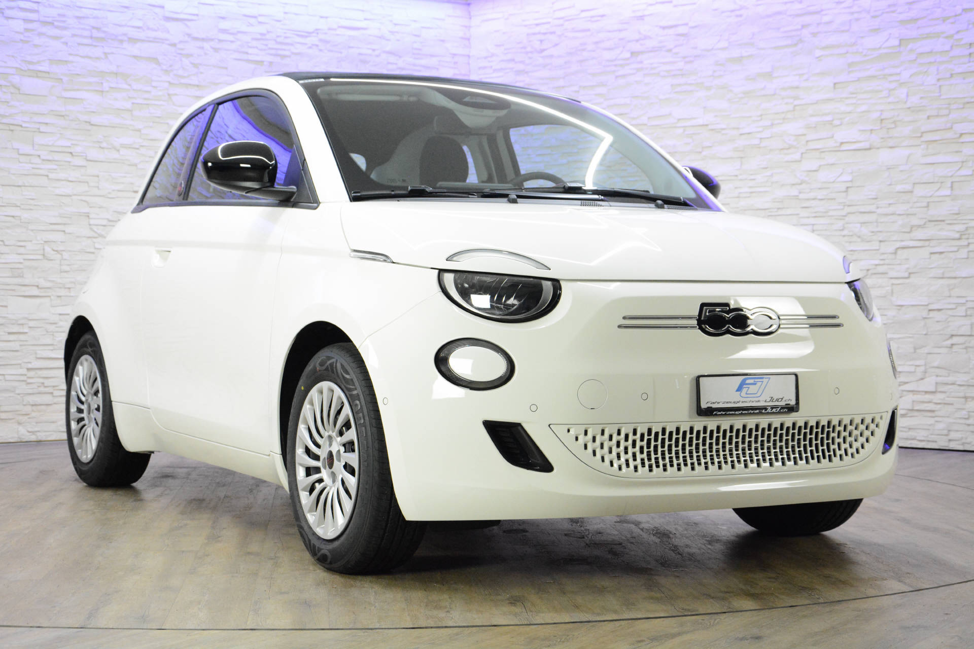 FIAT 500 Red Komfortpaket-image-1