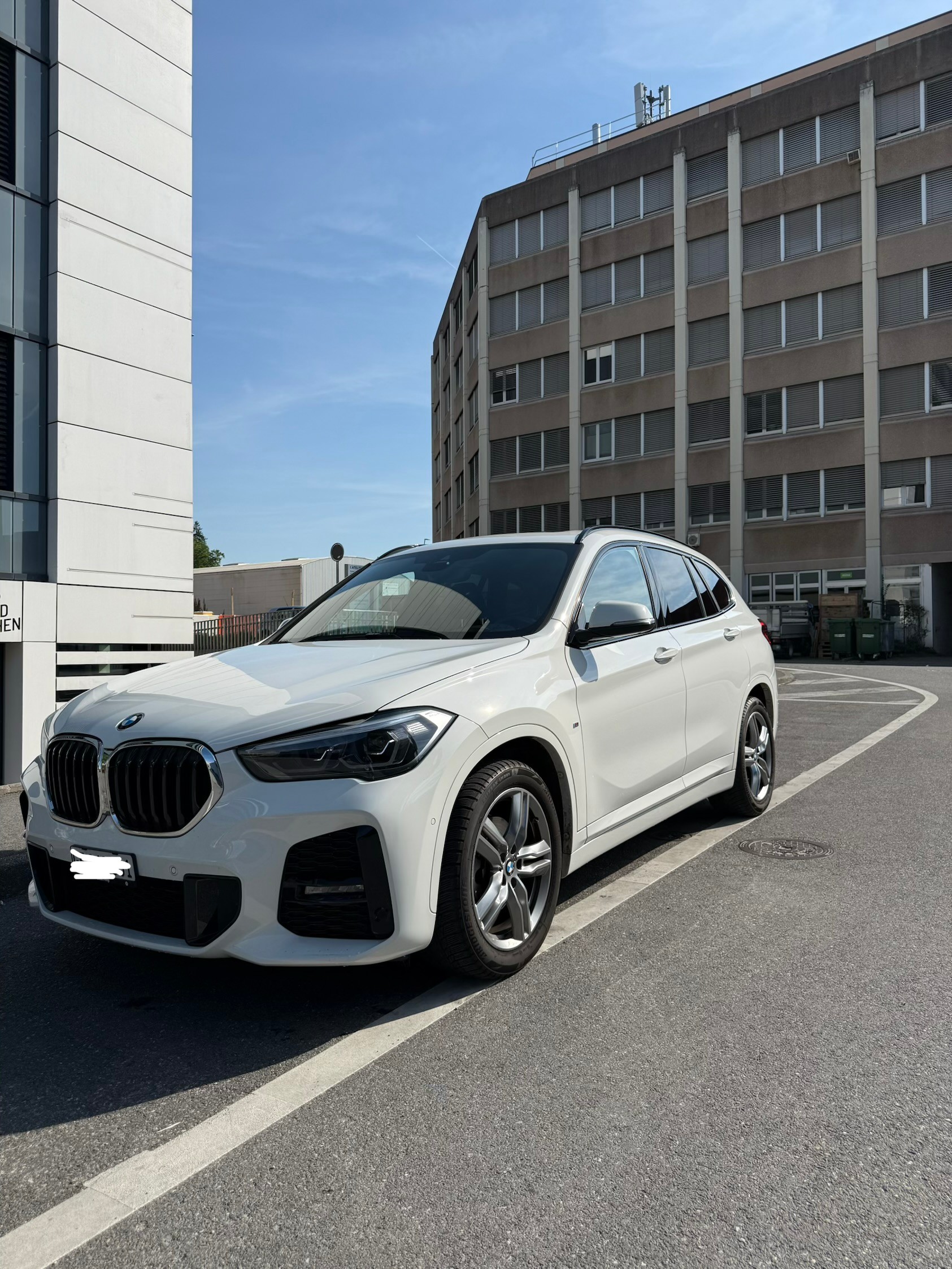 BMW 18d xDrive SAG-image-2