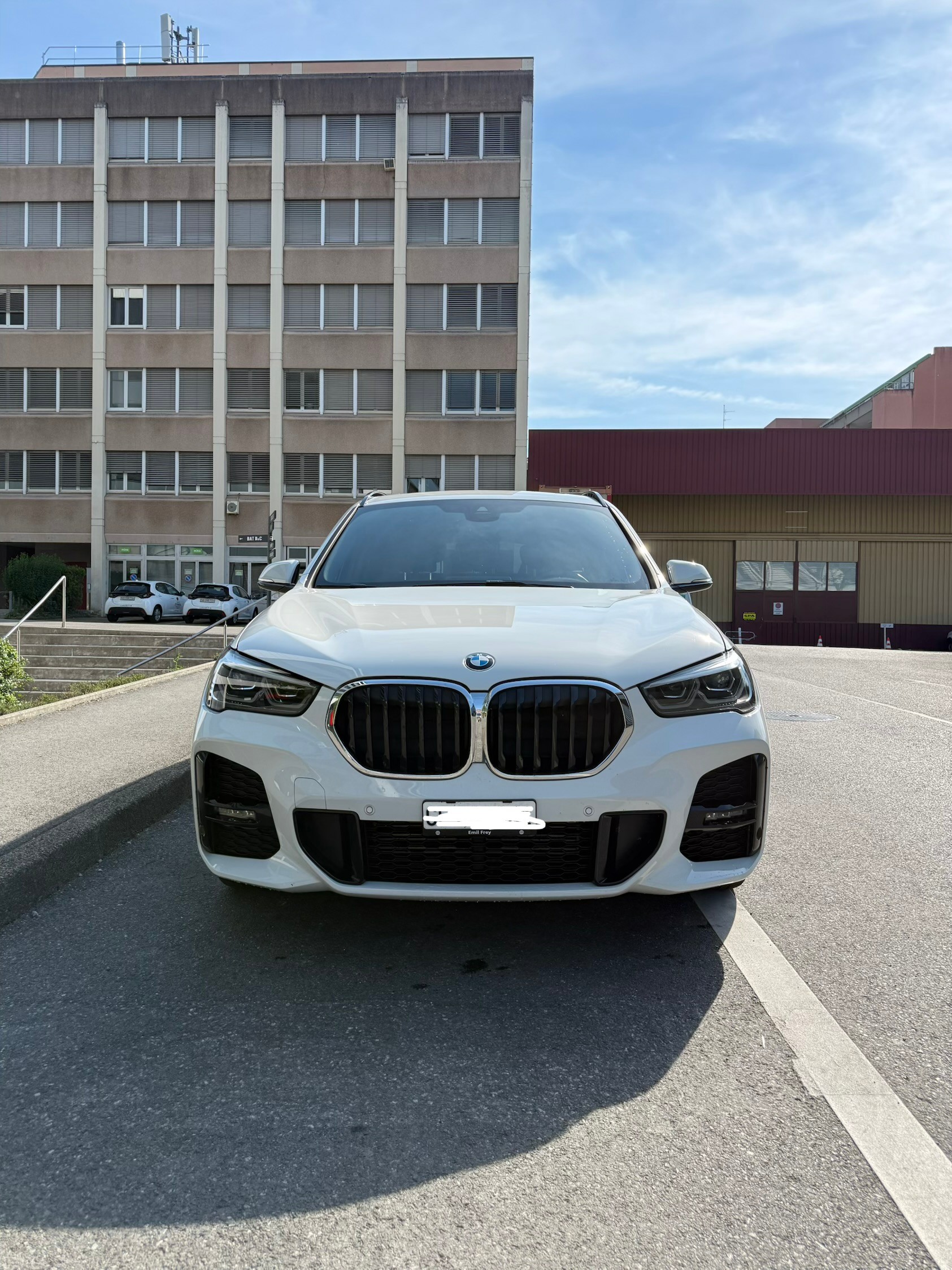 BMW 18d xDrive SAG-image-0