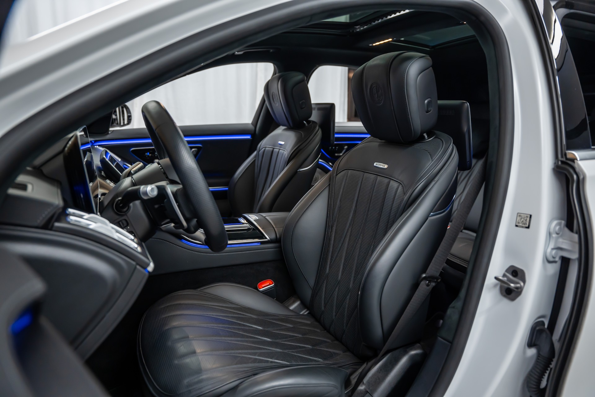 MERCEDES-BENZ S63 AMG E Performance 4Matic Lang Sonderedition *Manufaktur*Keramik*Magno*Fond-TV*-image-13