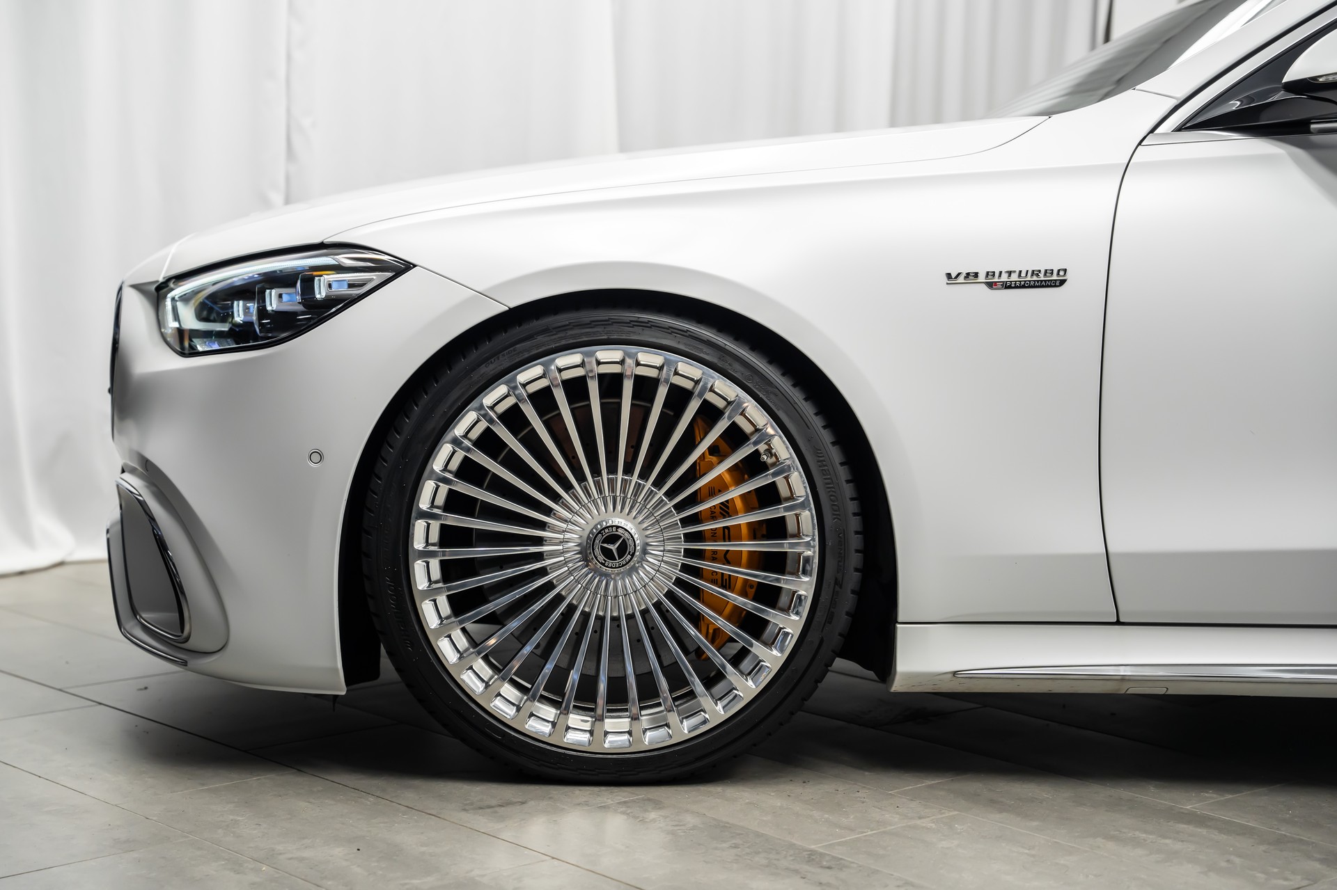 MERCEDES-BENZ S63 AMG E Performance 4Matic Lang Sonderedition *Manufaktur*Keramik*Magno*Fond-TV*-showroom-element-3