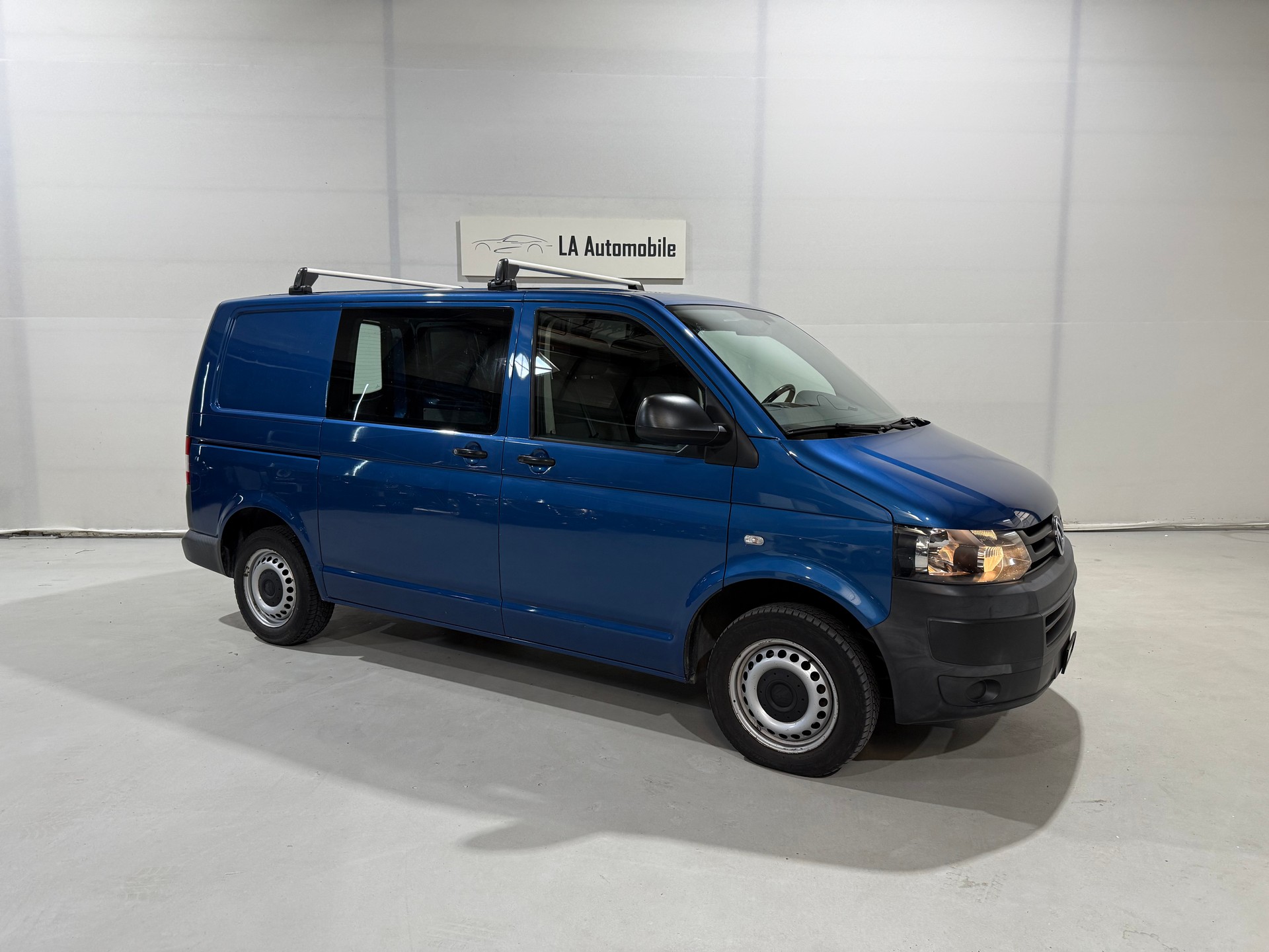 VW T5 2.0 TDI Transporter DSG-image-5