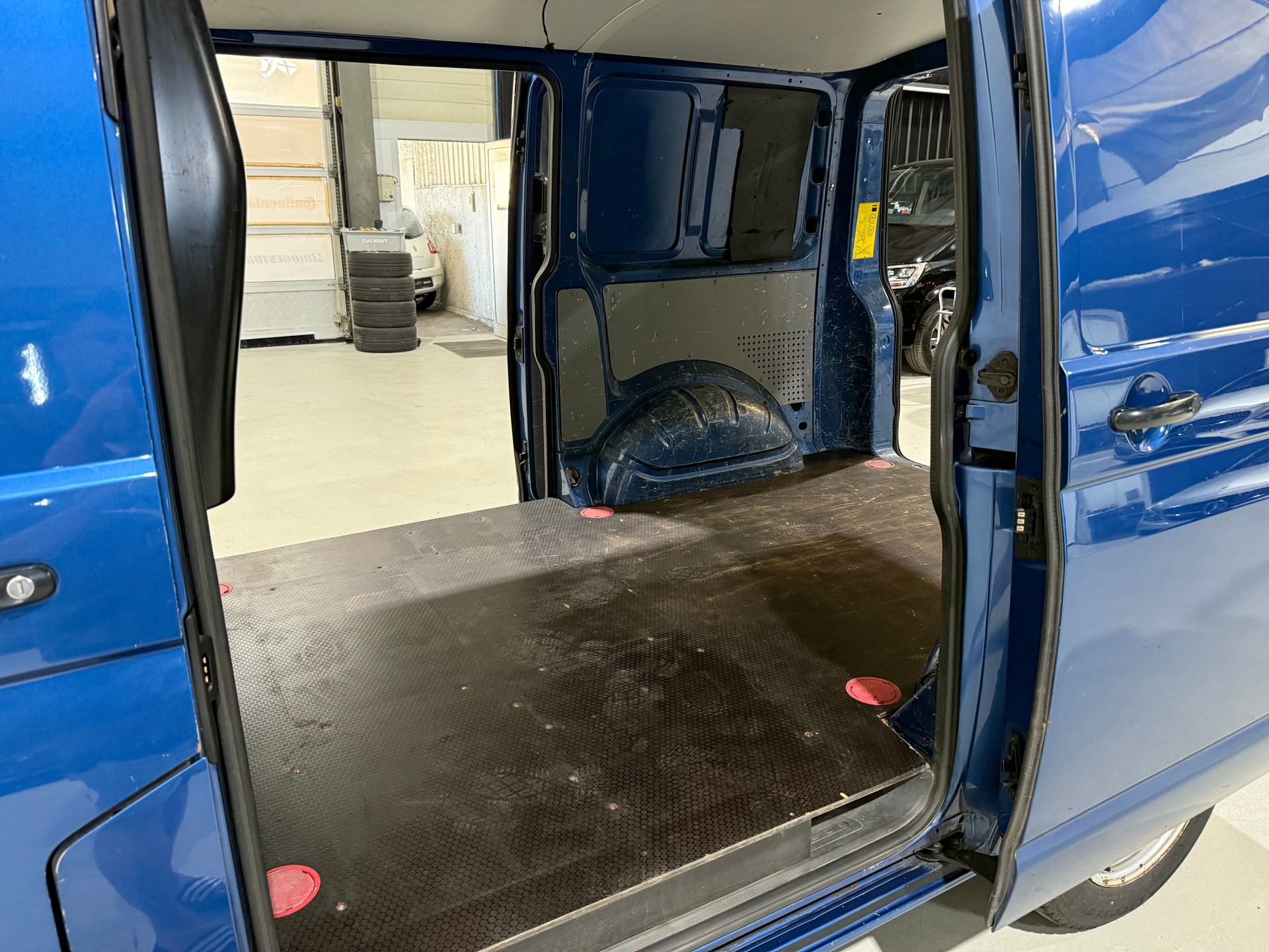 VW T5 2.0 TDI Transporter DSG-image-15