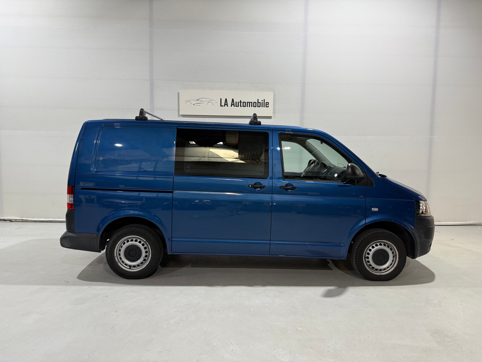 VW T5 2.0 TDI Transporter DSG-image-6