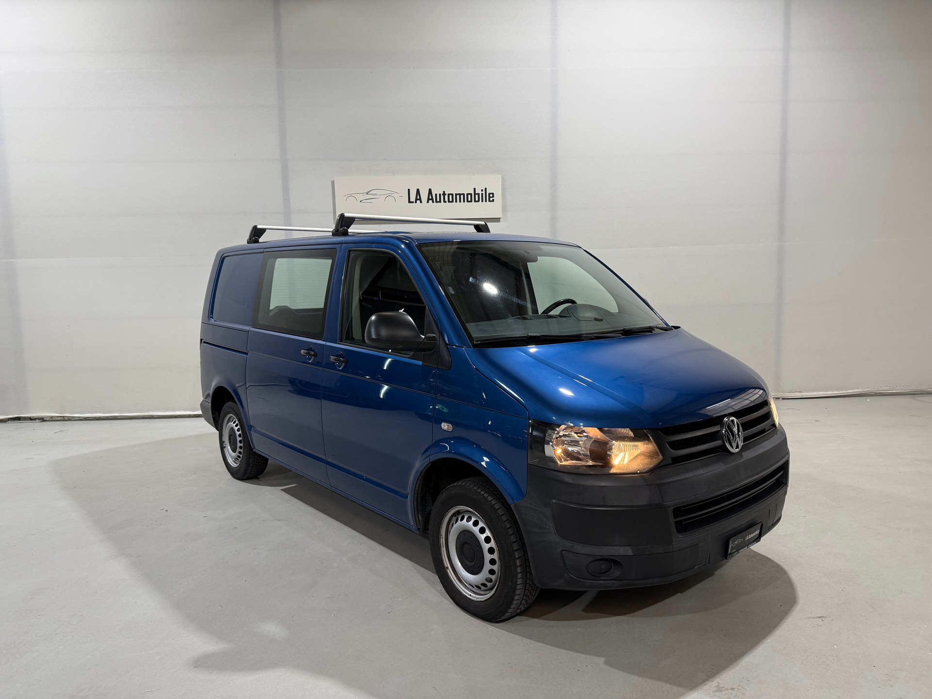 VW T5 2.0 TDI Transporter DSG-image-4