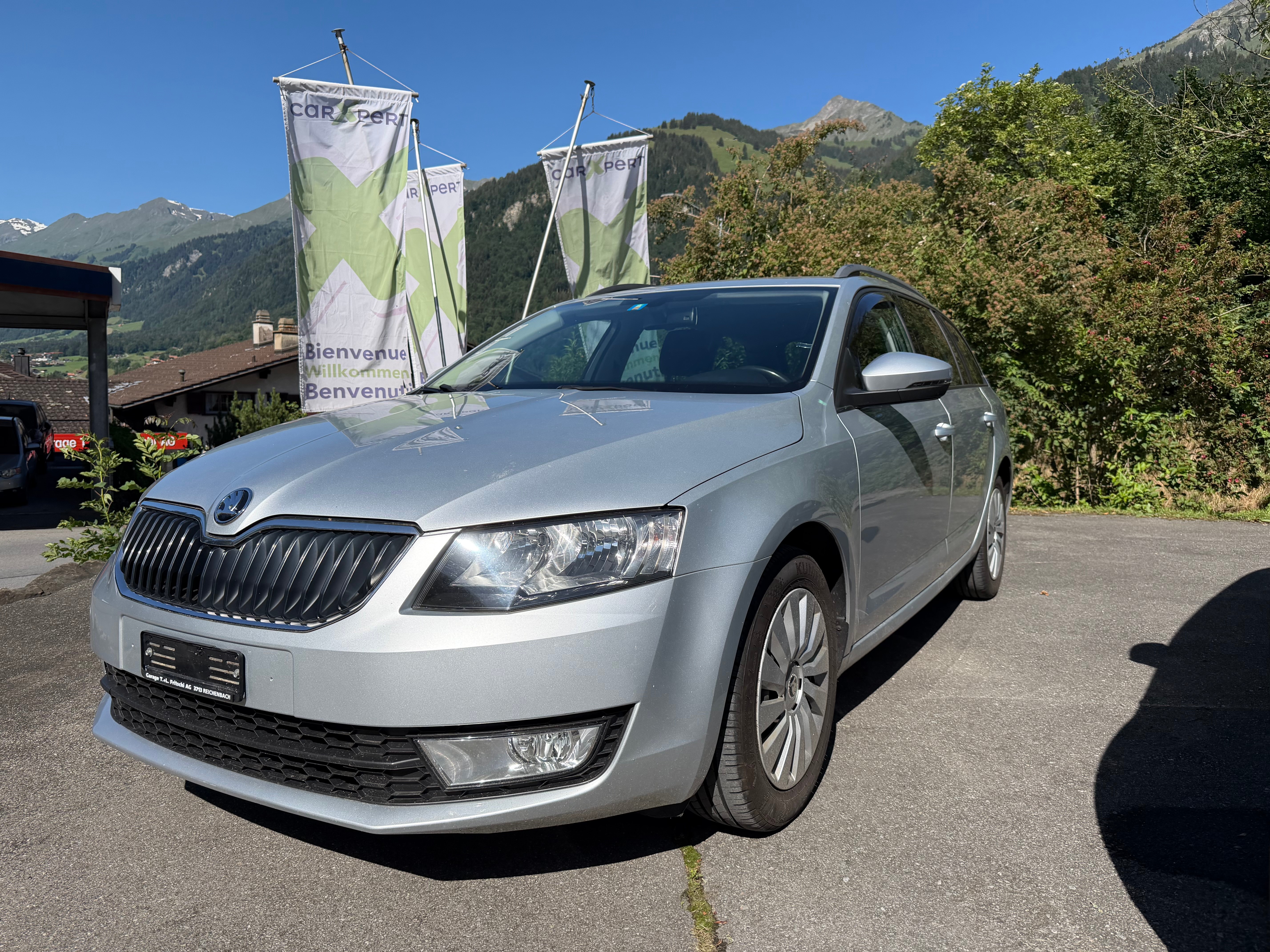 Car photo