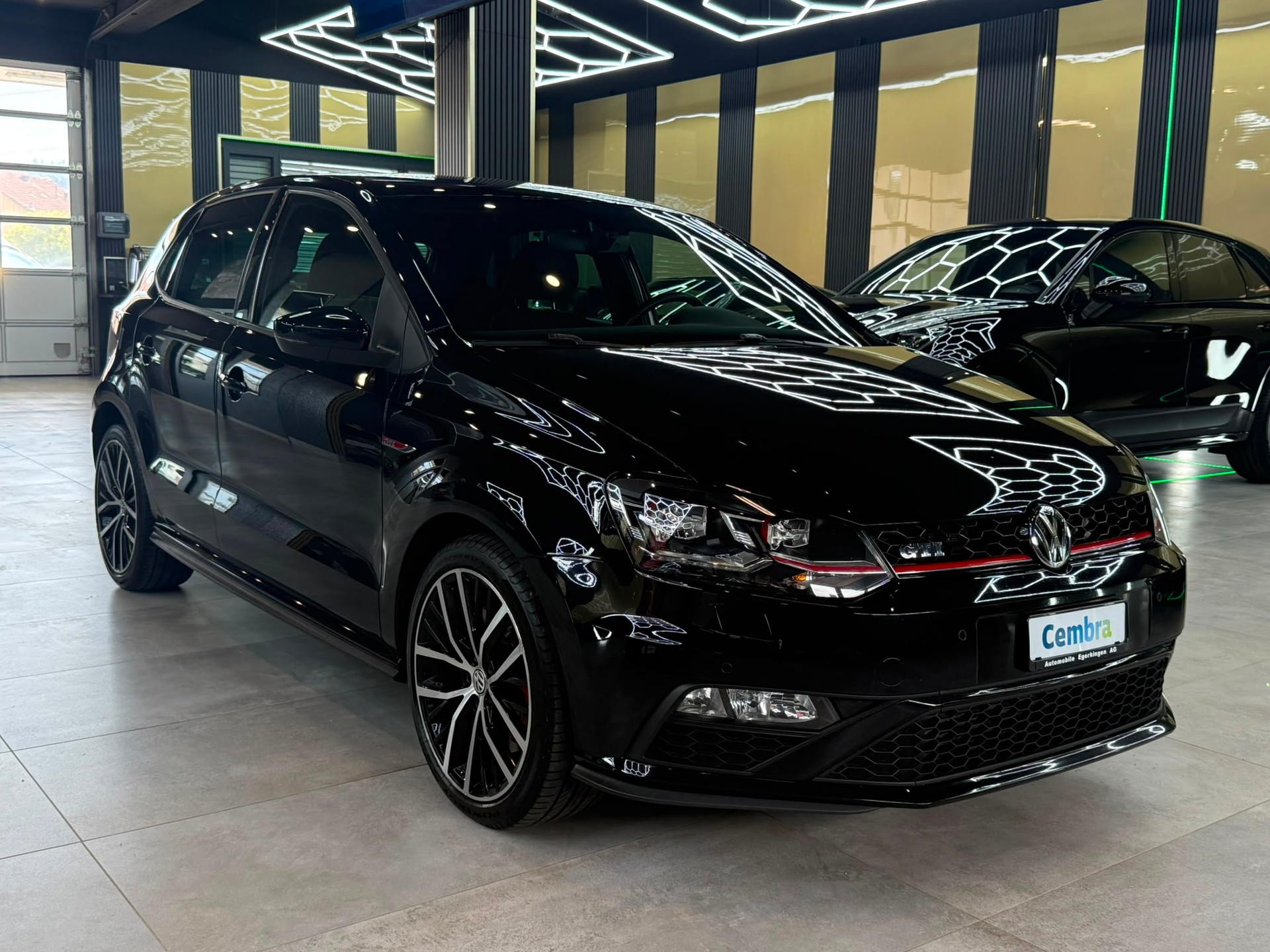 VW Polo 1.8 TSI GTI DSG-image-2