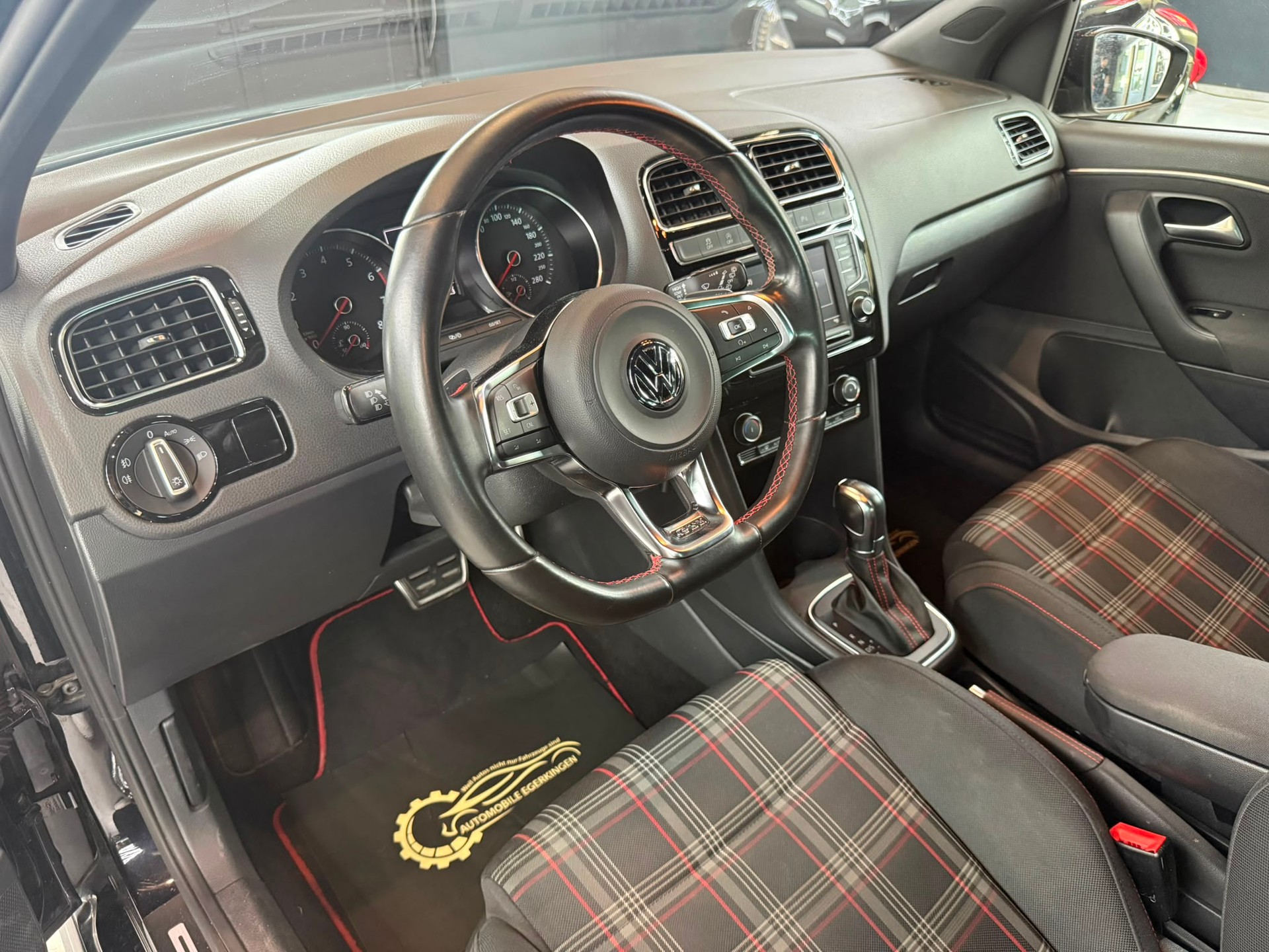 VW Polo 1.8 TSI GTI DSG-image-8
