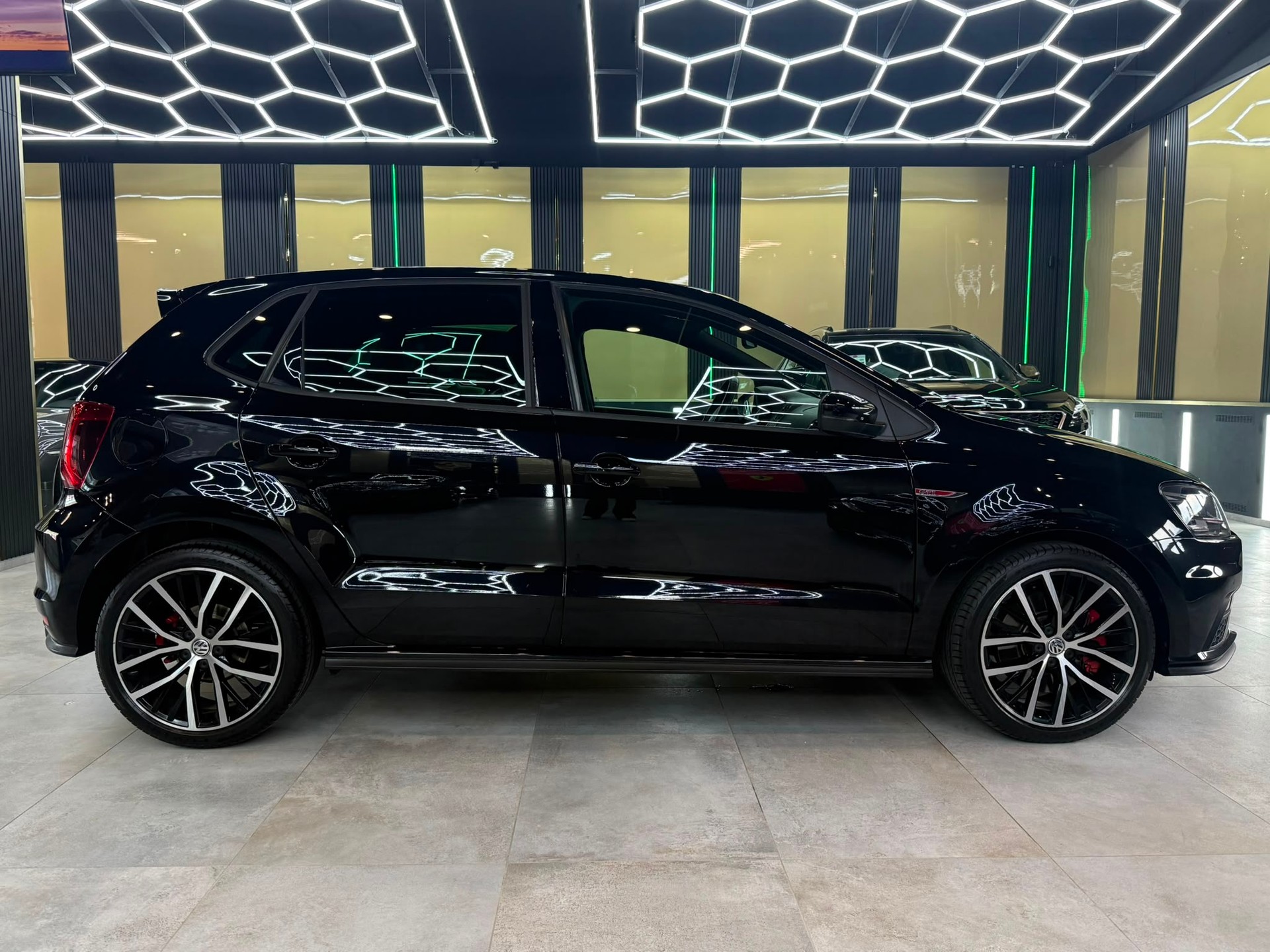 VW Polo 1.8 TSI GTI DSG-image-3