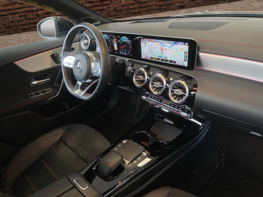 MERCEDES-BENZ CLA 250 AMG Line 4Matic-image-14