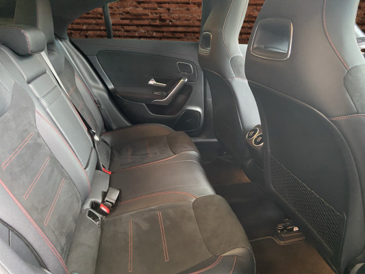 MERCEDES-BENZ CLA 250 AMG Line 4Matic-image-12