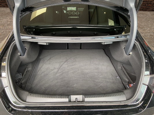 MERCEDES-BENZ CLA 250 AMG Line 4Matic-image-6