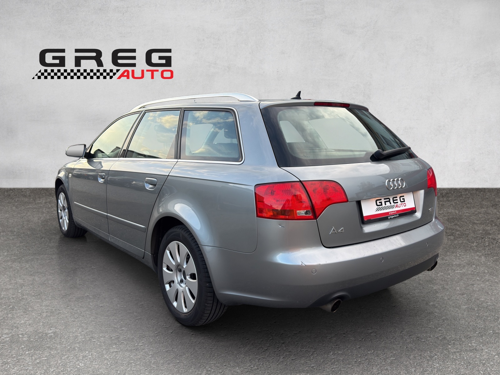 AUDI A4 Avant 1.8 Turbo-image-2