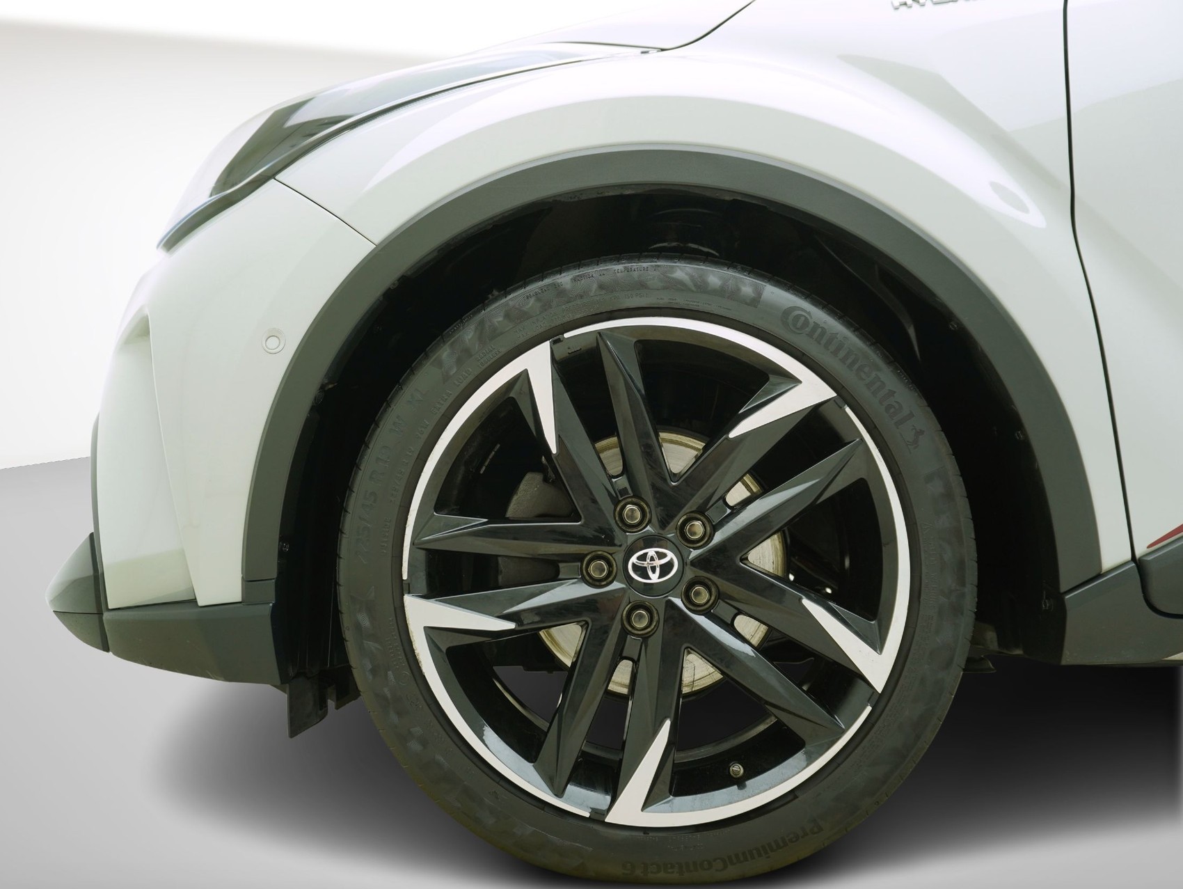 TOYOTA C-HR 2.0 VVTi HSD GR Sport-image-6