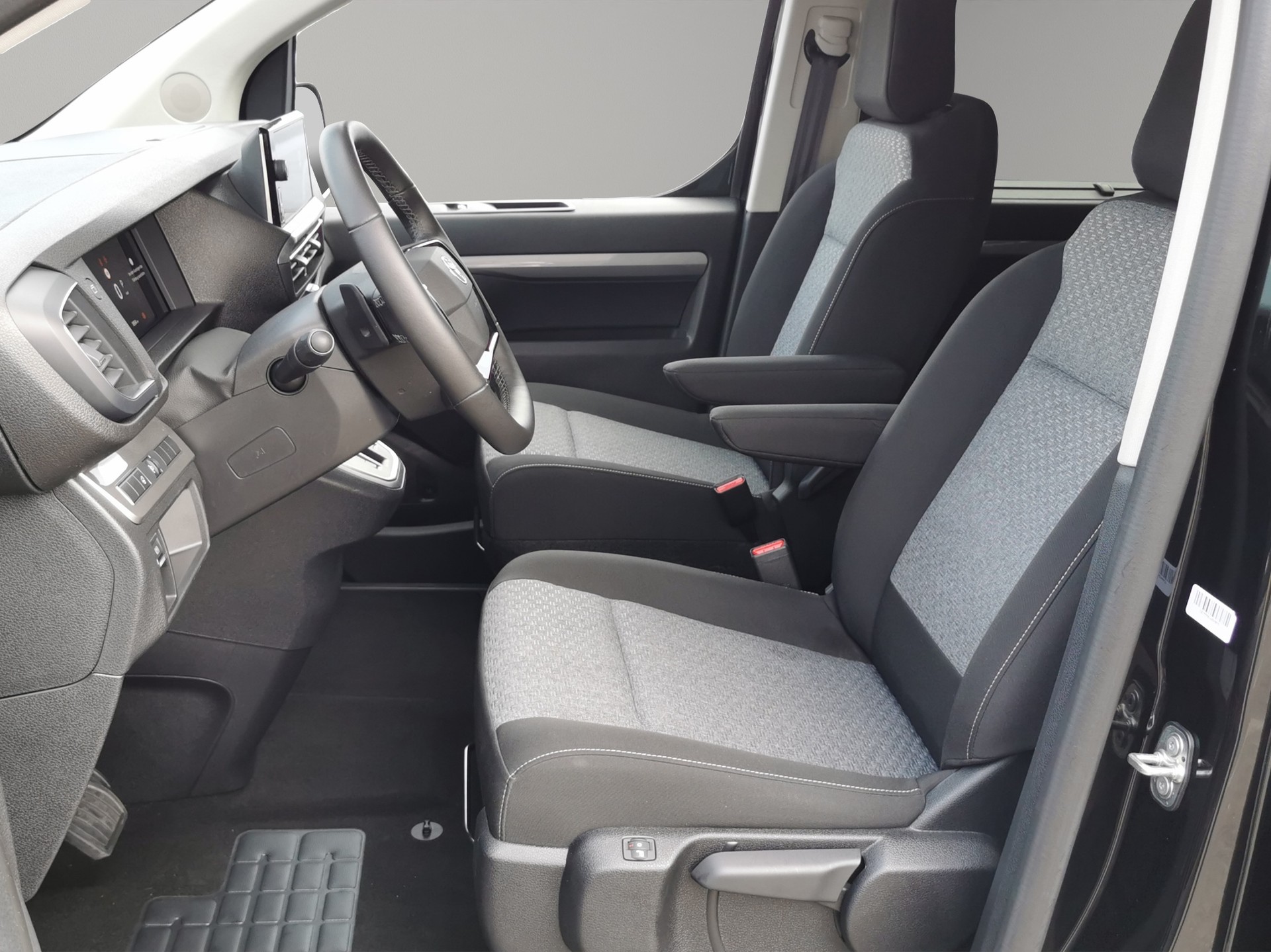 TOYOTA PROACE Verso L1 2.0 D Trend-image-9