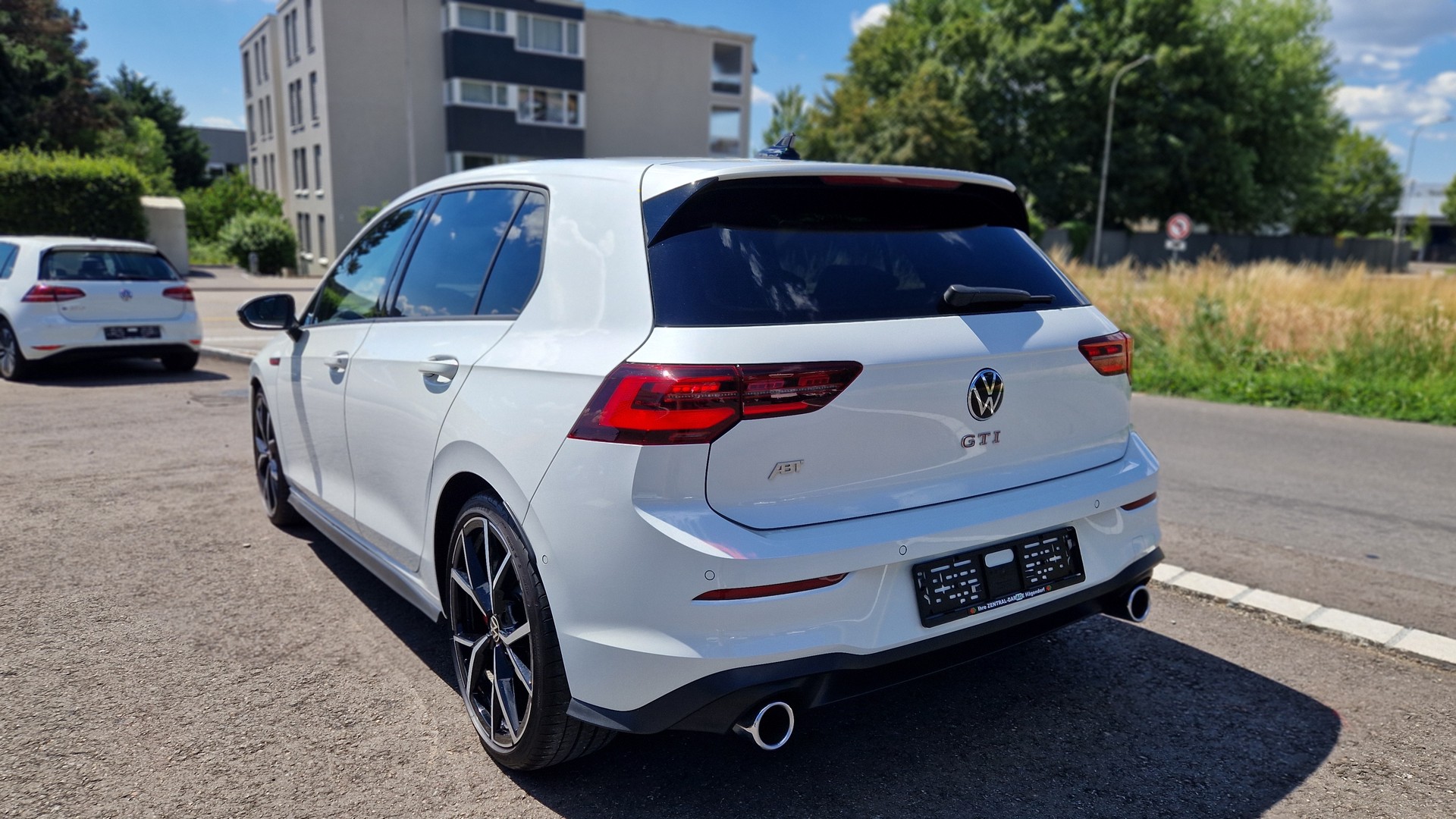 VW Golf 2.0 TSI GTI DSG-image-3