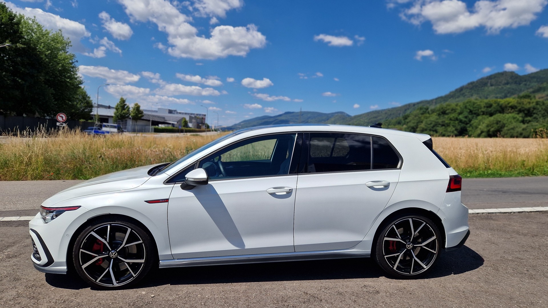 VW Golf 2.0 TSI GTI DSG-image-2