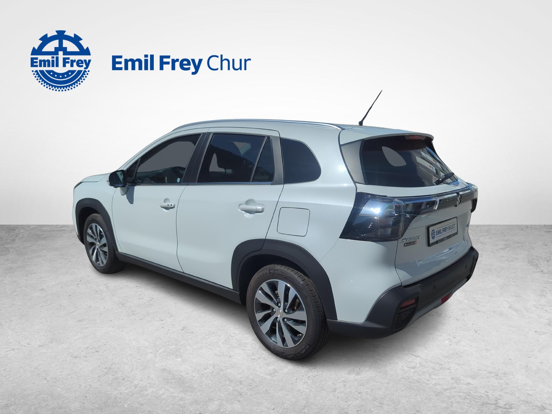 SUZUKI S-Cross 1.4 T Compact Top Hybrid 4x4-image-2