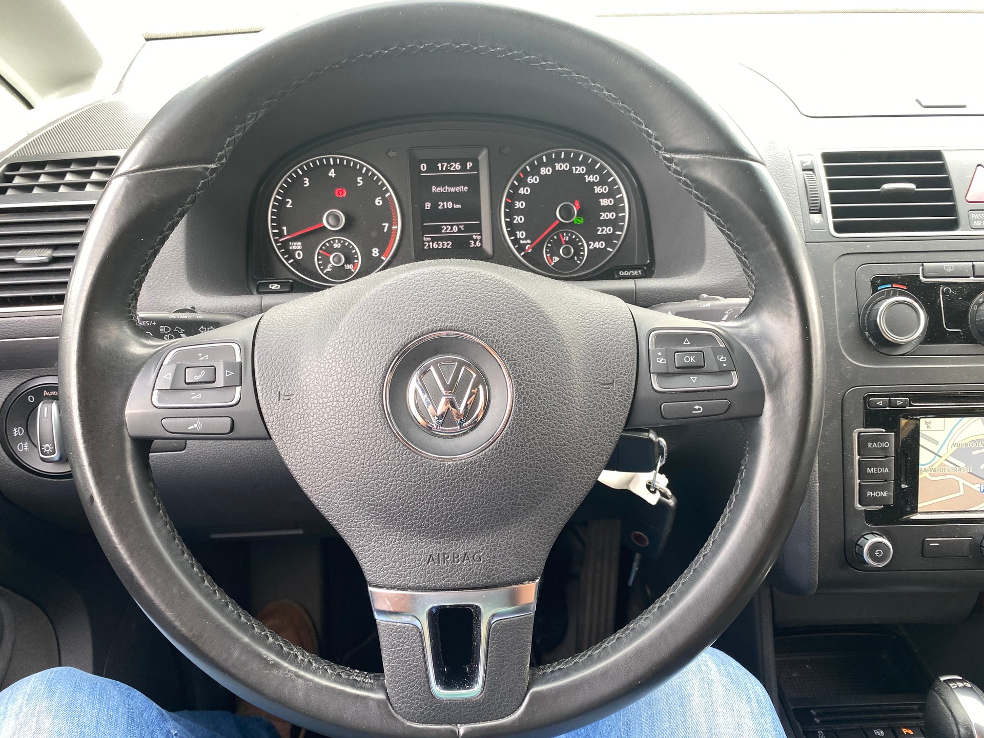 VW Touran 1.4 TSI Team DSG-image-11