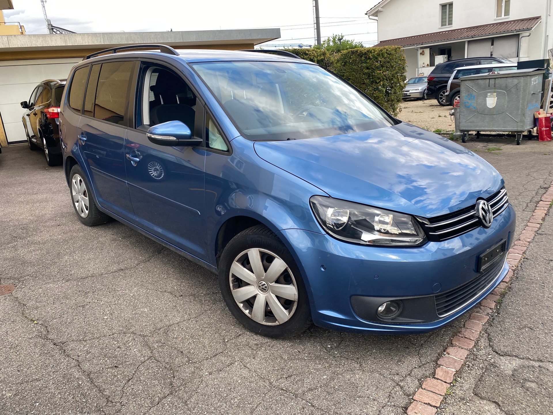 VW Touran 1.4 TSI Team DSG-image-2